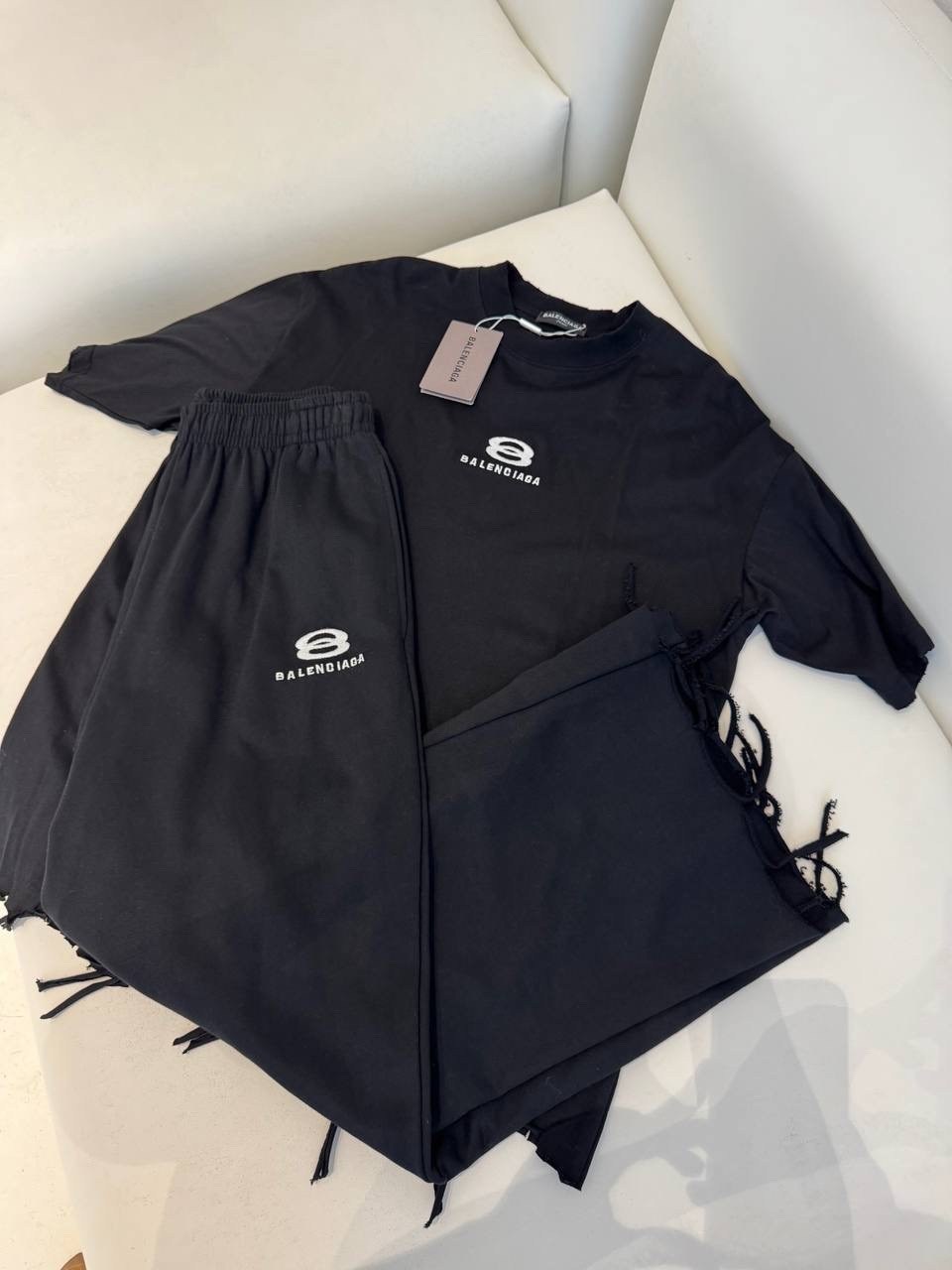 модные костюмы,стильные костюмы,костюм спортивный женский,костюм спортивный,женские костюмы