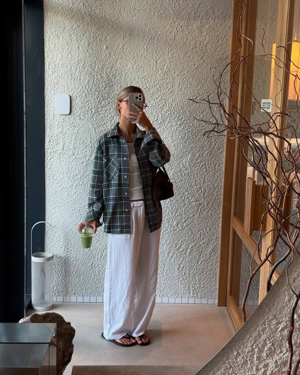 рубашка женская в клетку оверсайз,женская клетчатая рубашка,рубашка в клетку оверсайз удлиненная ulashova,рубашка женская в клетку,рубашка женская в клетку теплая оверсайз