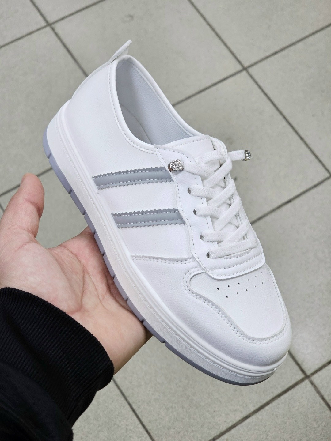 ,женские кроссовки,спортивная ,низкие кроссовки,кроссовки кеды