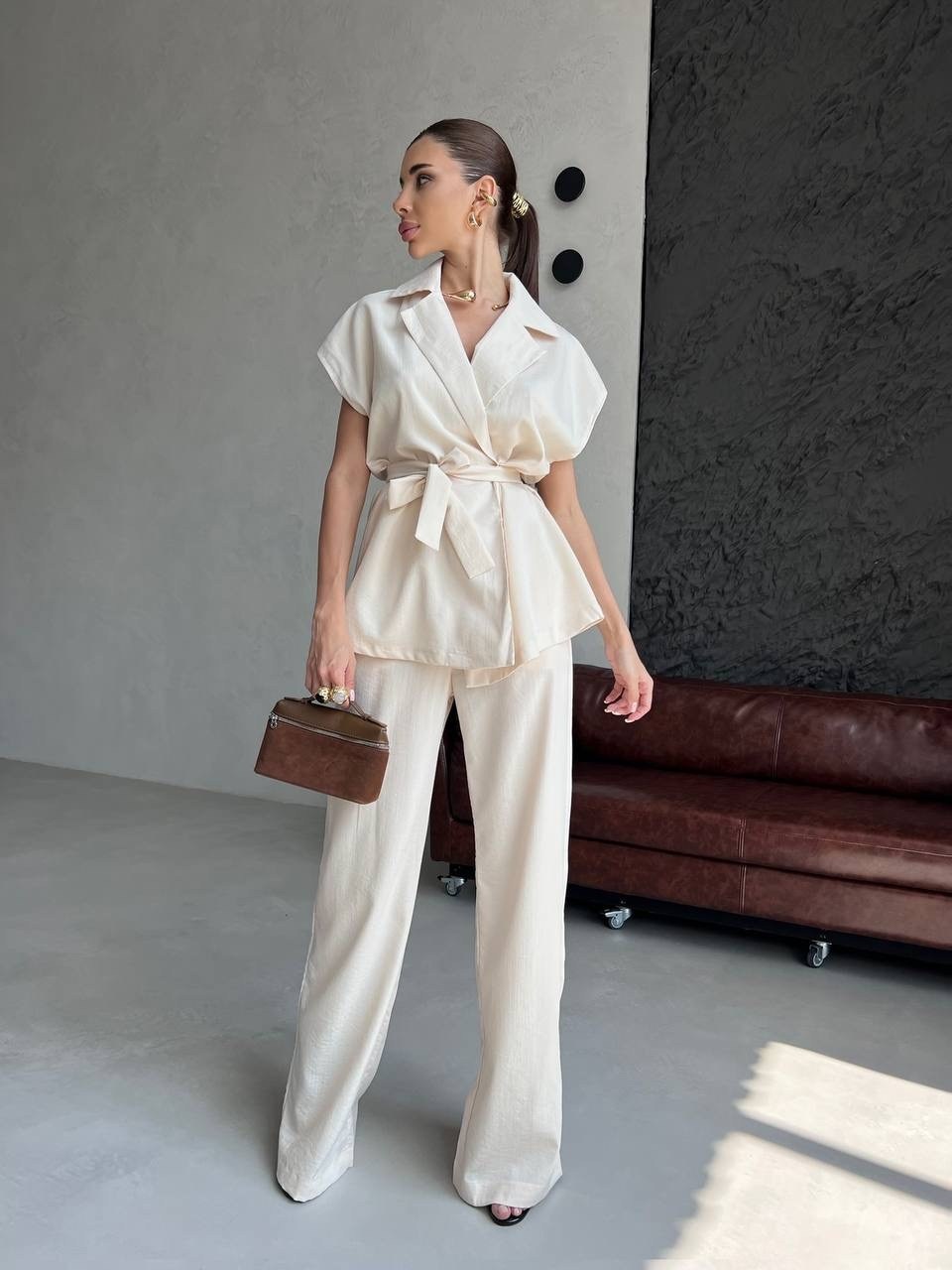 женский костюм,брючный костюм женский,костюм молочный,костюм бежевый,костюм женский двойка