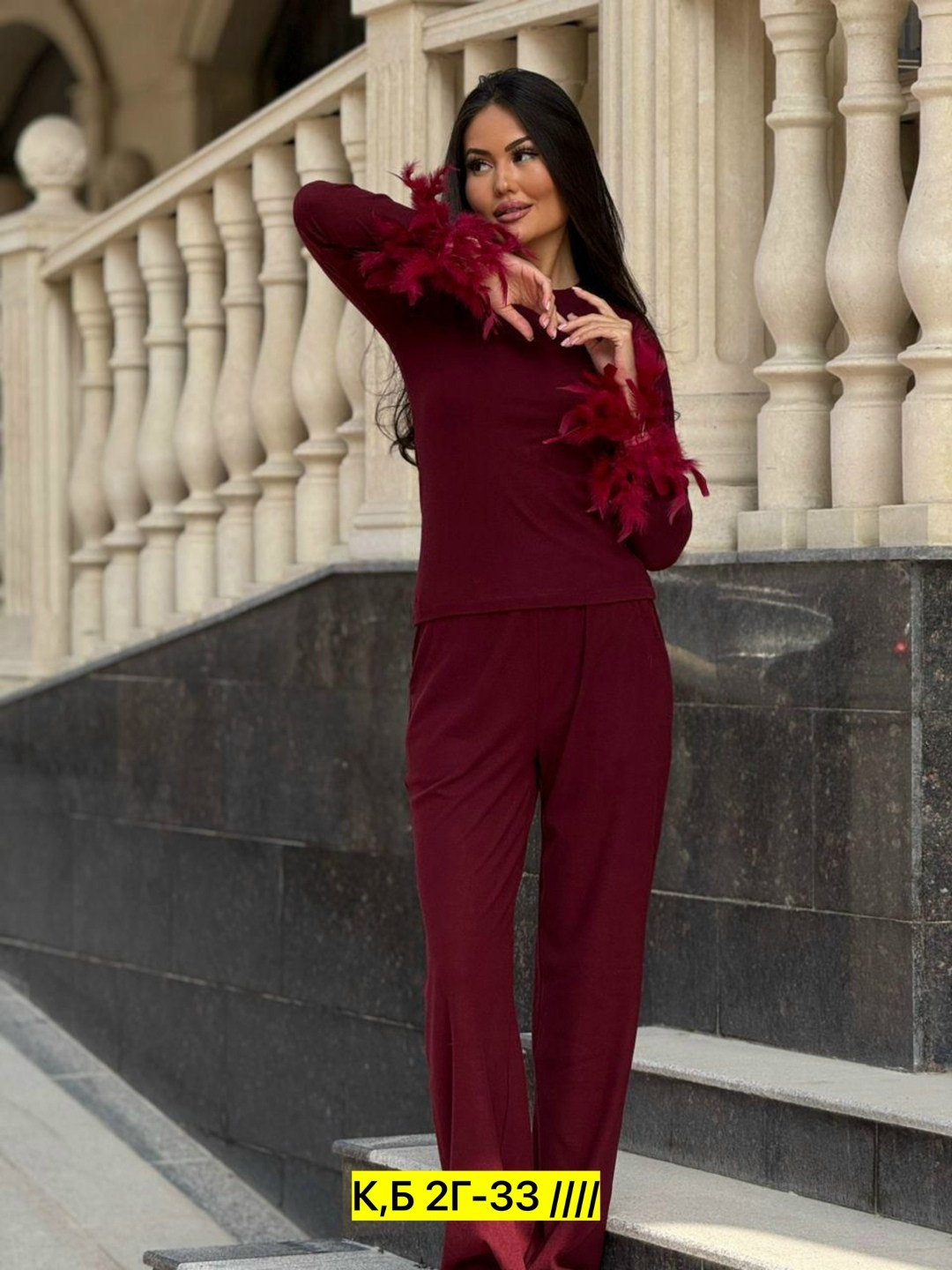 костюм женский,трикотажные костюмы,женские брючные костюмы,костюм с перьями,серый костюм женский