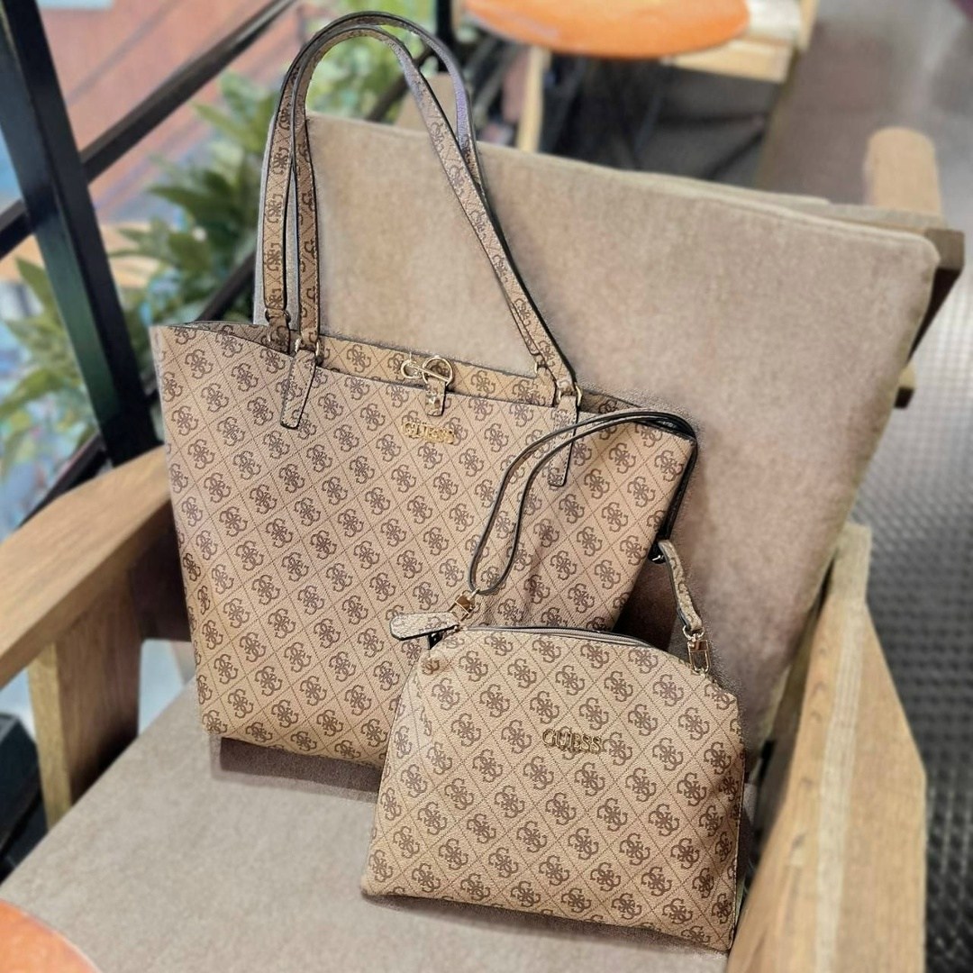 сумка шоппер guess,женская сумка guess,сумка guess,сумка шоппер meridian girlfriend guess,сумка с ручками guess meridian girlfriend satchel hwsg8778060 темно-бежевый