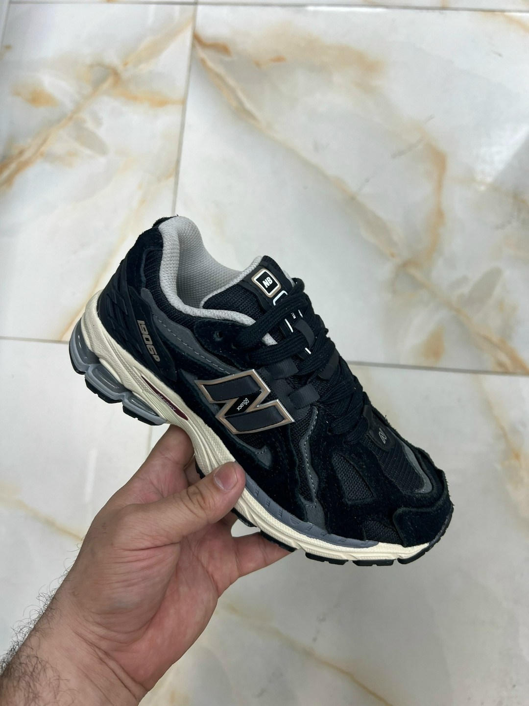 кроссовки new balance 1000,new balance 1000 silver metallic,new balance кроссовки,new balance кроссовки 1000 silver metallic,new balance 1000