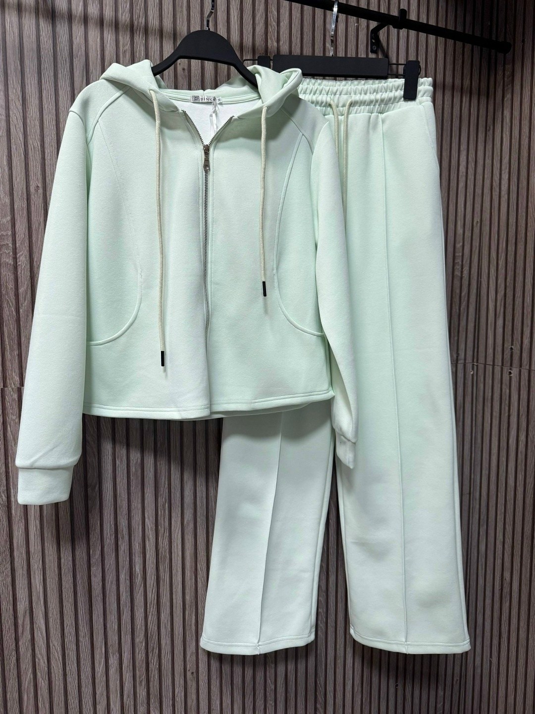 толстовка с брюками серый,спортивный костюм женский серый толстовка с брюками,толстовка с брюками,спортивный костюм,трикотажный костюм