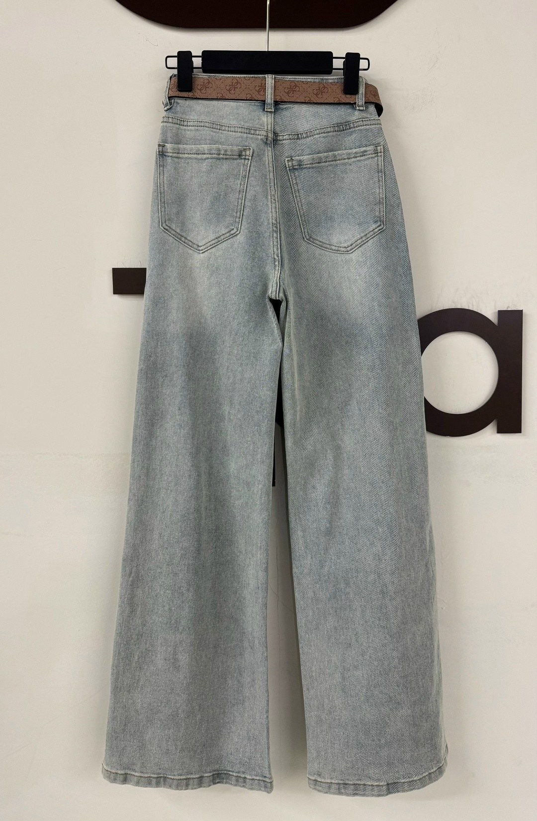 женские джинсы,джинсовые брюки,джинсы брюки,джинсы,женские джинсовые брюки