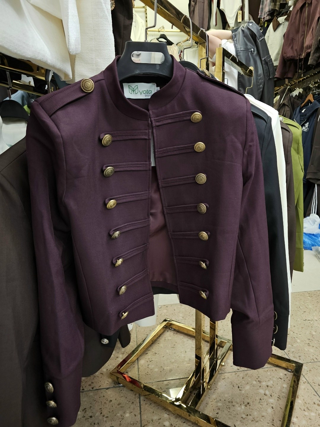 ,женская куртка,пиджак женский,женская куртка бомбер,моделей