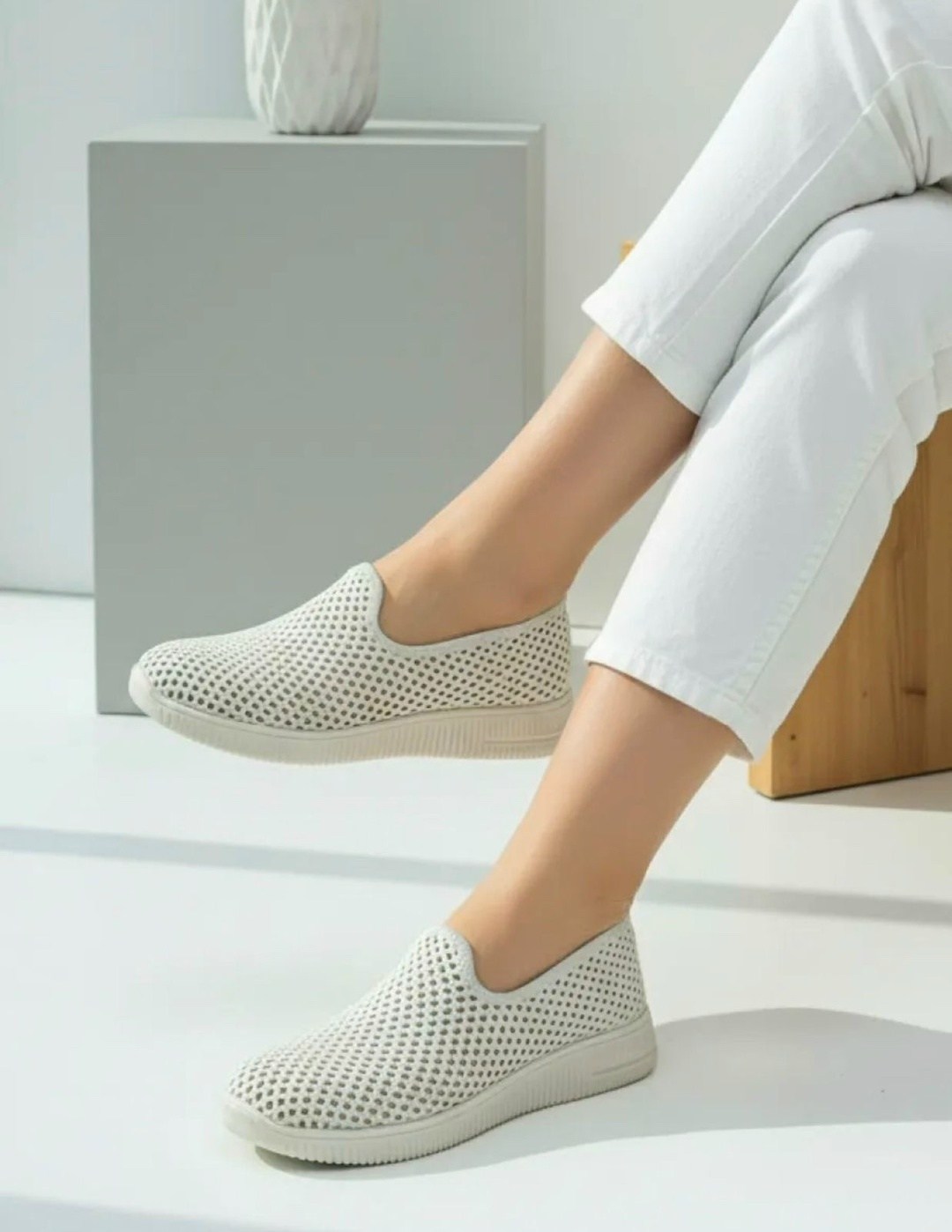 ,женские слипоны,слипоны женские летние,слипоны с перфорацией,слипоны летние