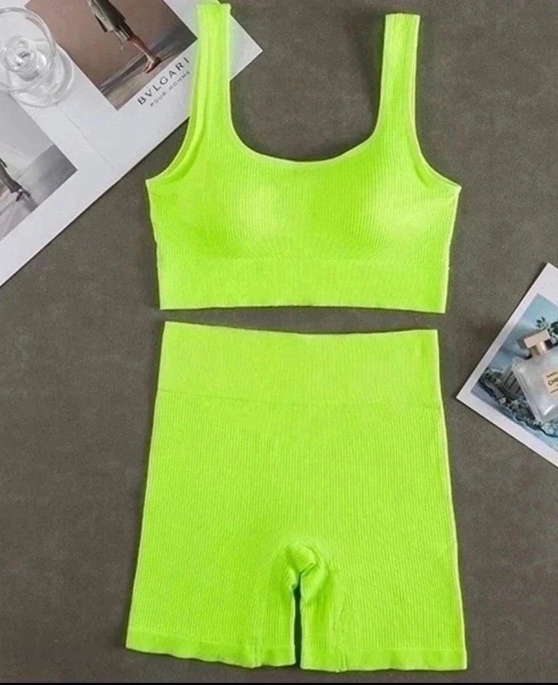 костюм топ и велосипедки,шорты для фитнеса,спортивные топы,комплект велосипедки,костюм спортивный топ шорты для фитнеса