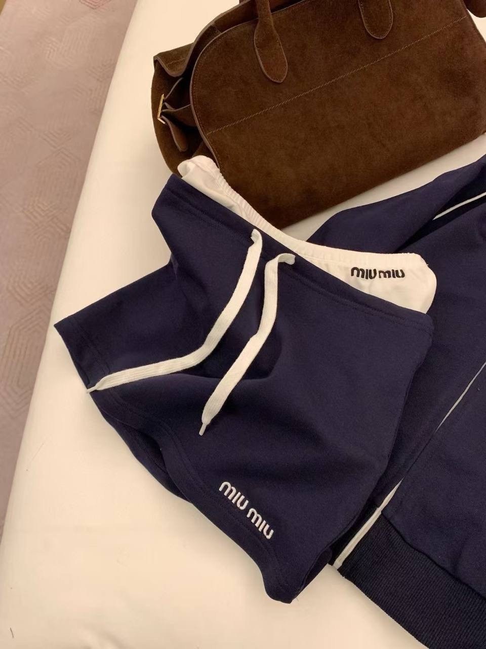 спортивные костюмы двойка,спортивные костюмы женские,женские костюмы,костюм спортивный,костюм женский стильный с