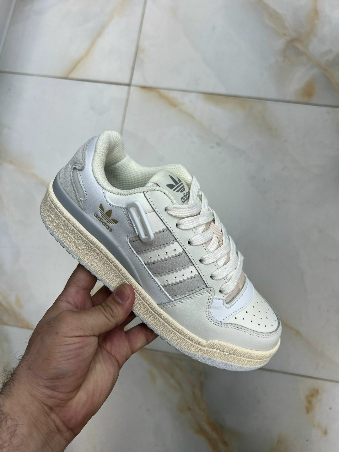 кроссовки adidas,кроссовки мужское и женское adidas,кроссовки адидас,кроссовки мужские adidas,кроссовки