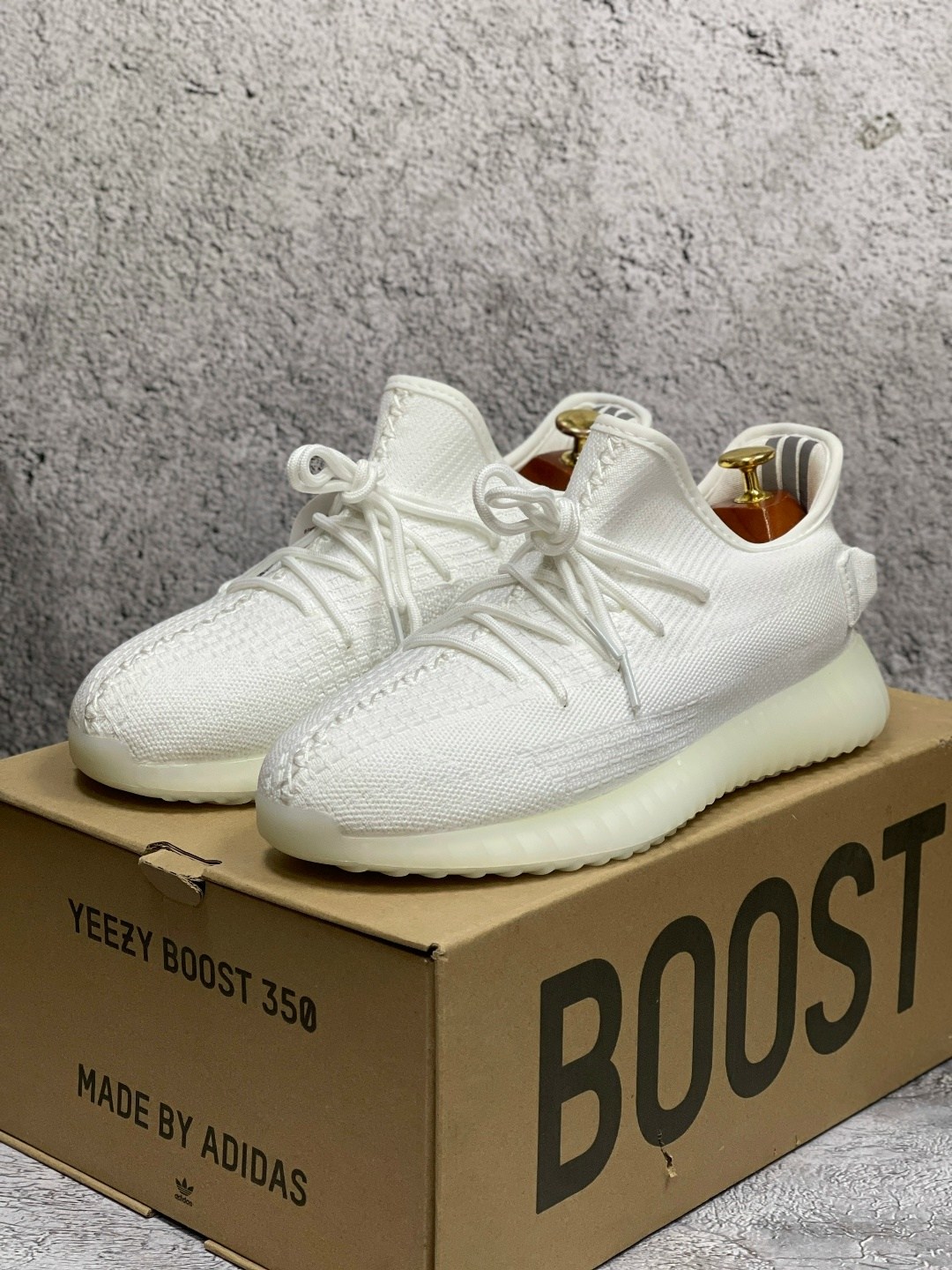 кроссовки adidas yeezy boost 350,adidas yeezy boost 350 v 2,adidas yeezy boost 350,кроссовки мужские белые тканевые летние adidas yeezy boost 350 v2,кроссовки adidas yeezy 350