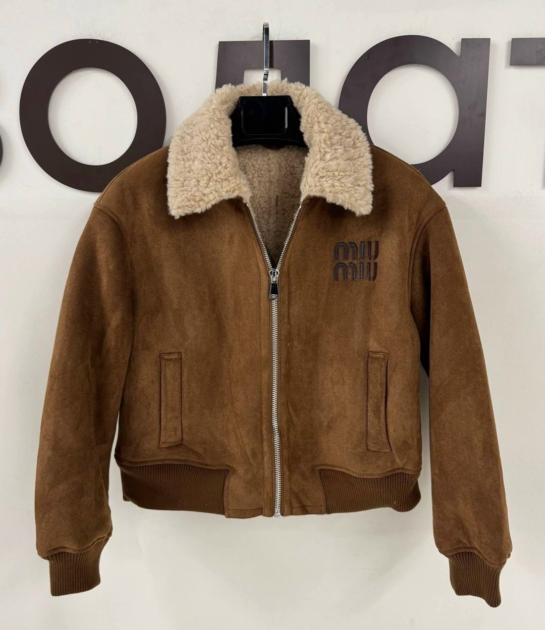 дубленка miu miu,куртка дубленка,куртка с натуральным мехом внутри мех кролик,стильная дубленка,комбинированная куртка с натуральным мехом