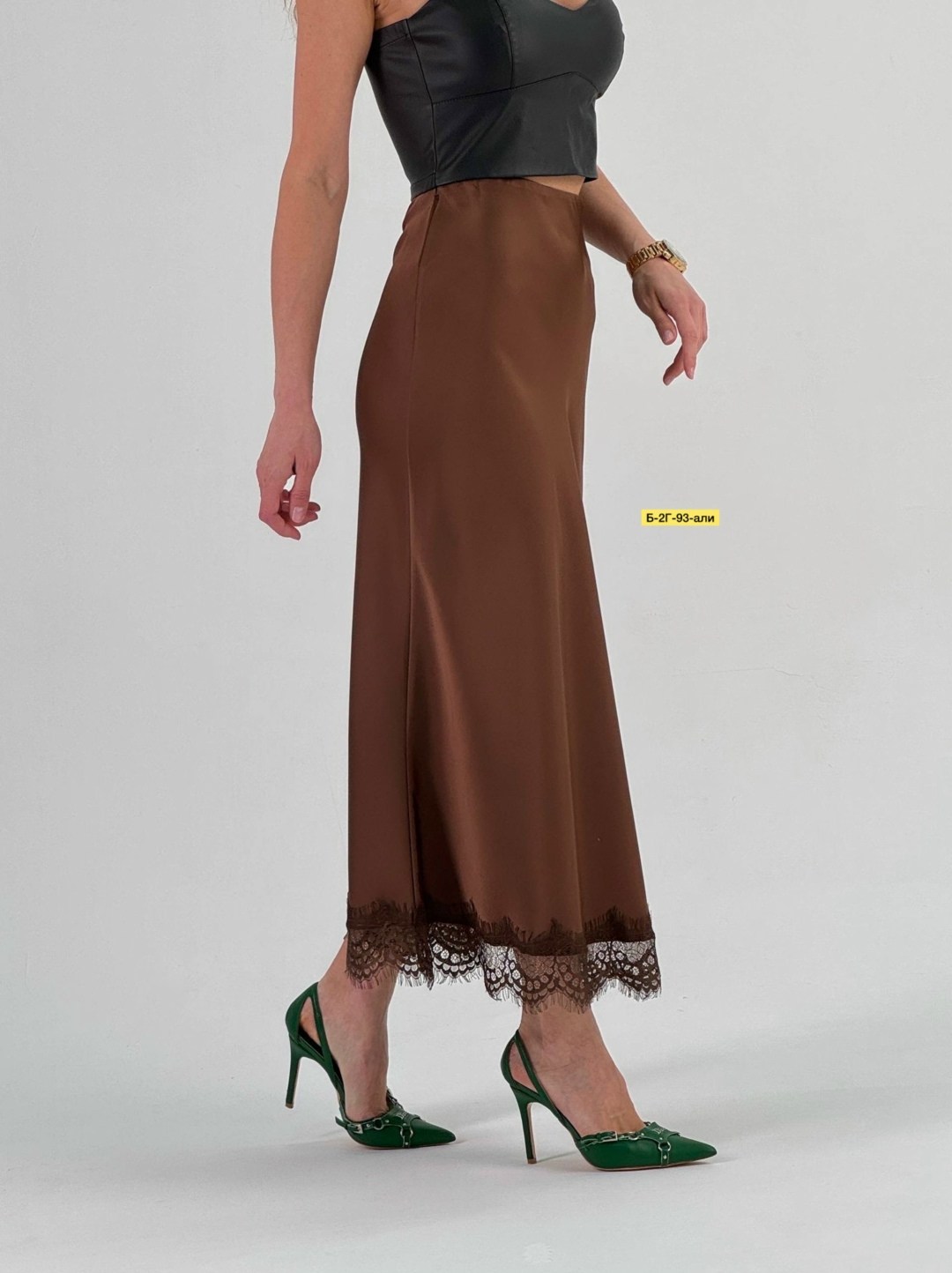 атласная юбка с кружевом,юбка с кружевом,юбка с кружевами,юбка внизу с кружевом,юбки женские