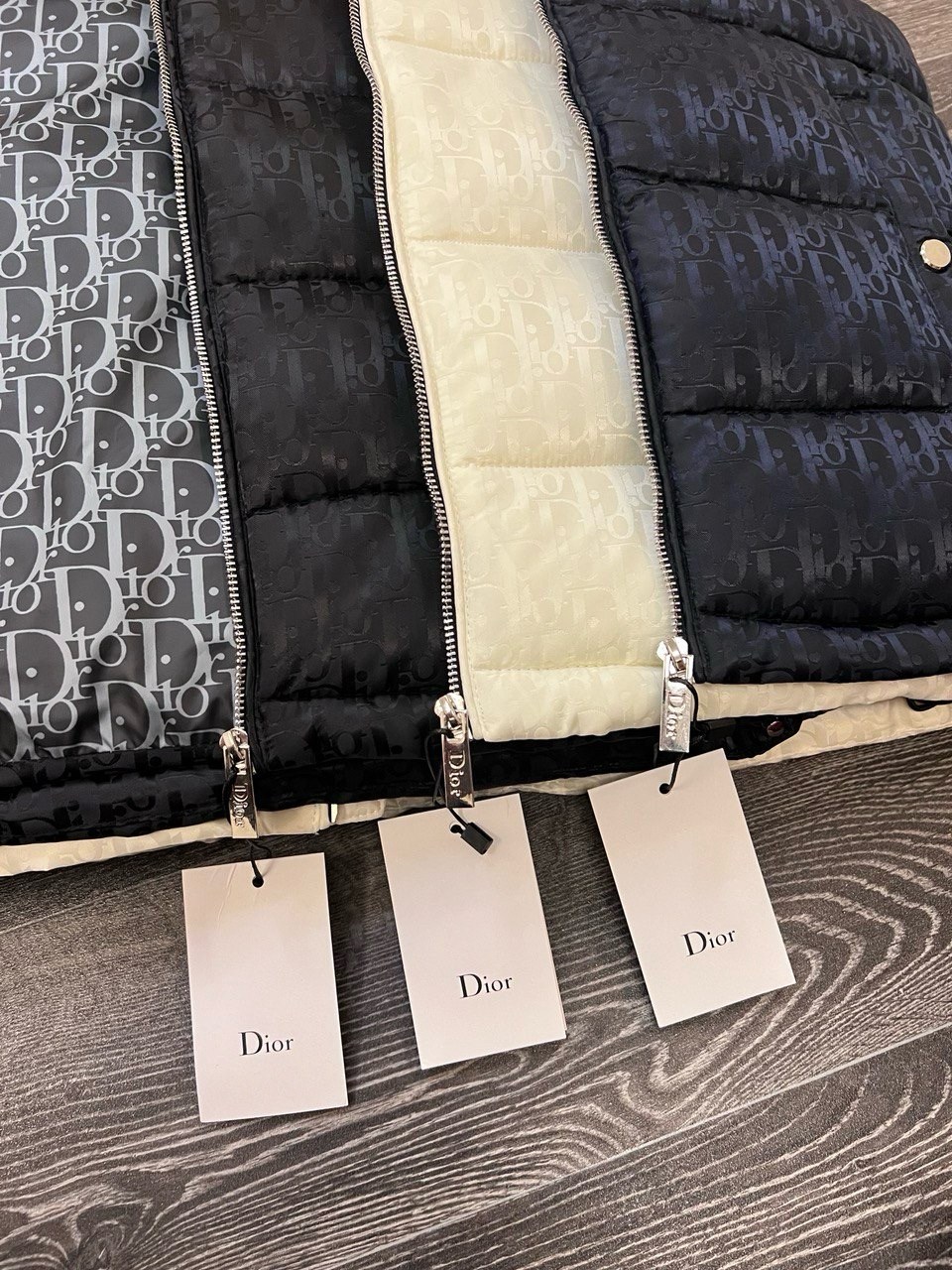 жилет для мужчин плащевка,жилетка мужская dior,жилетка dior,жилетка dior мужская безрукавка,мужские жилетки