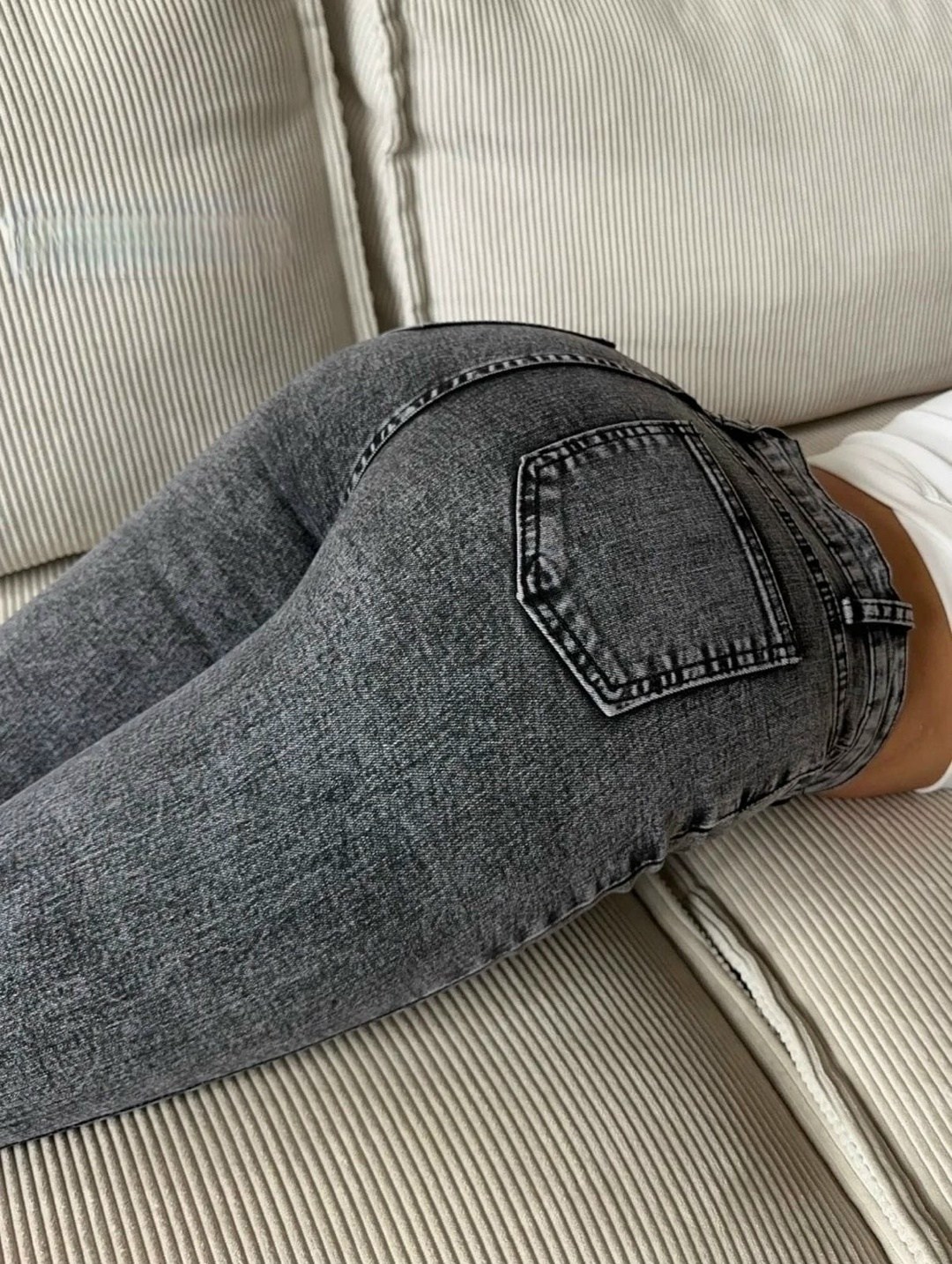 джинсы женские серые,джинсы с высокой посадкой скинни стрейч серые,джинсы женские,женские джинсы скинни,джинсы скинни серые с высокой посадкой зауженные