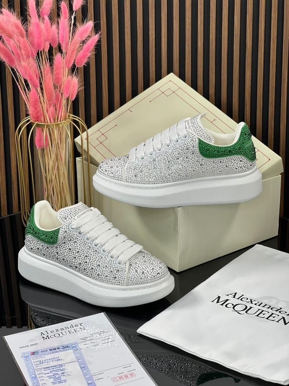 ,кроссовки александр маккуин женские,кроссовки alexander mcqueen,кроссовки женские,кроссовки со стразами