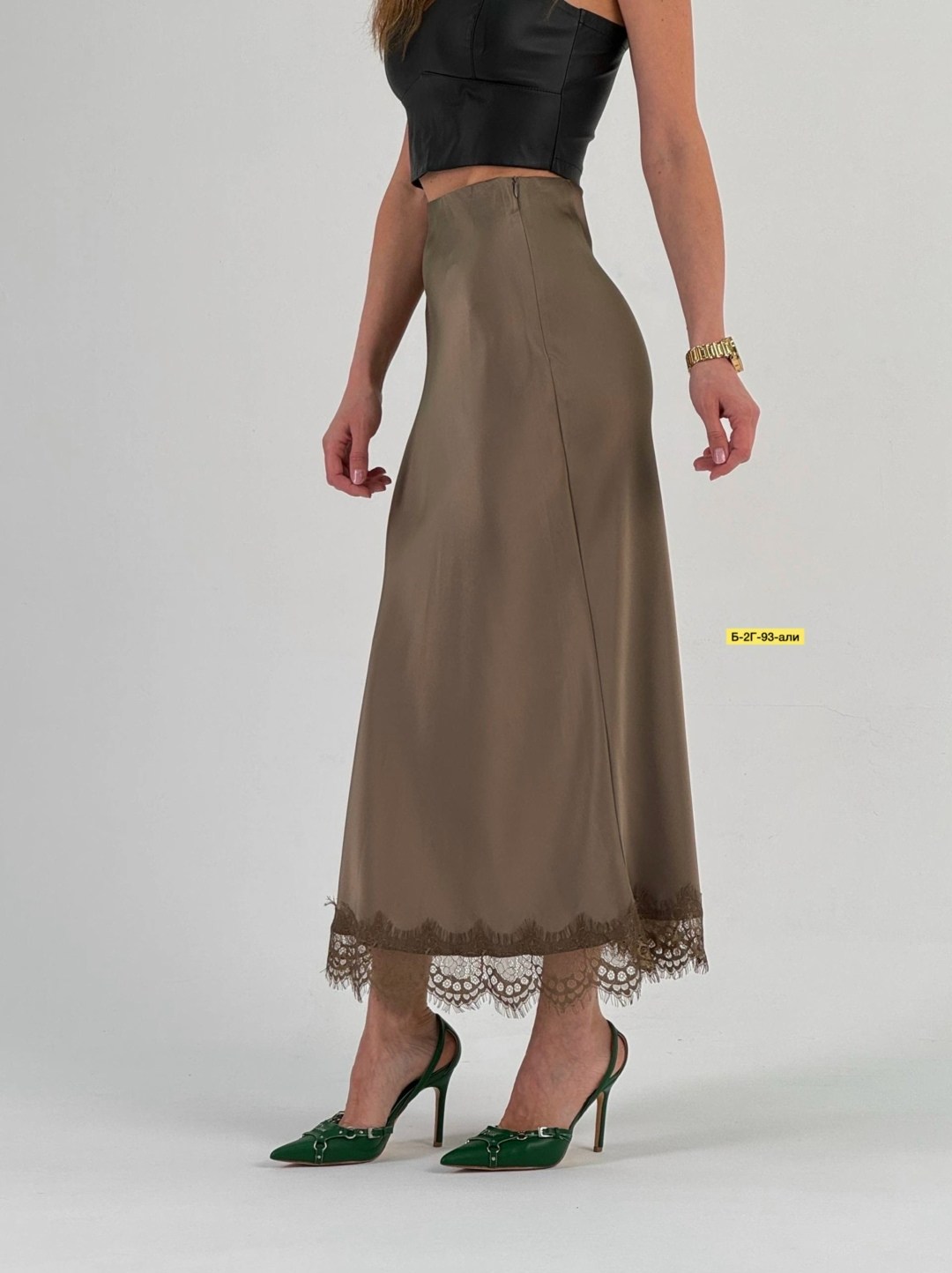 атласная юбка с кружевом,юбка с кружевом,юбка с кружевами,юбка внизу с кружевом,юбки женские