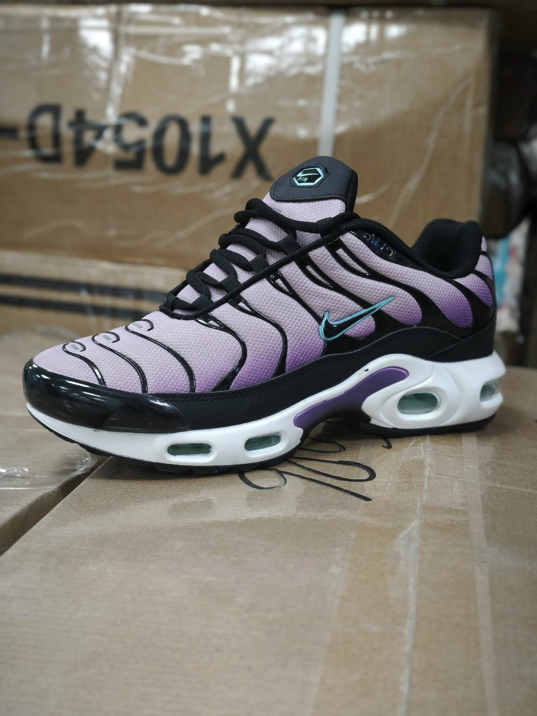 кроссовки nike air max plus tn,nike air max tn plus black,кроссовки мужские nike air max tn plus,nike air max plus tn,кроссовки nike air max plus