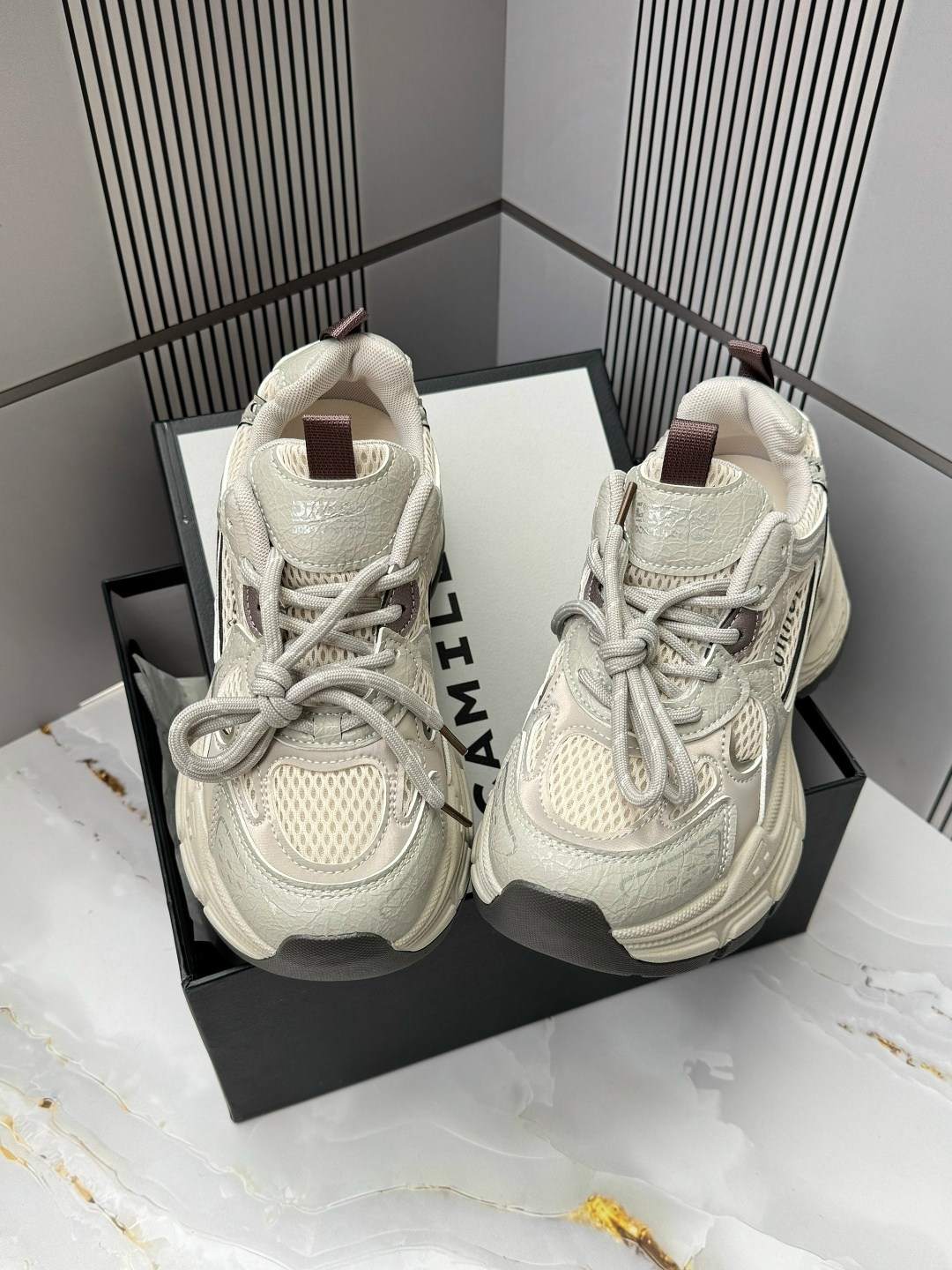 кроссовки женские balenciaga,кроссовки balenciaga,кроссовки баленсиага женские,женские кроссовки,