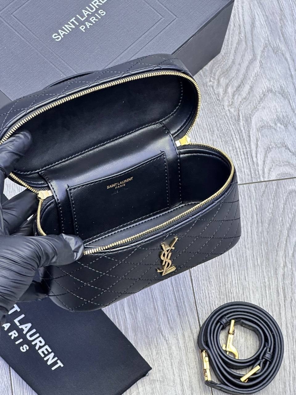 косметичка yves saint laurent,сумка yves saint laurent,сумка,стильные сумочки,сумка женская брендовая