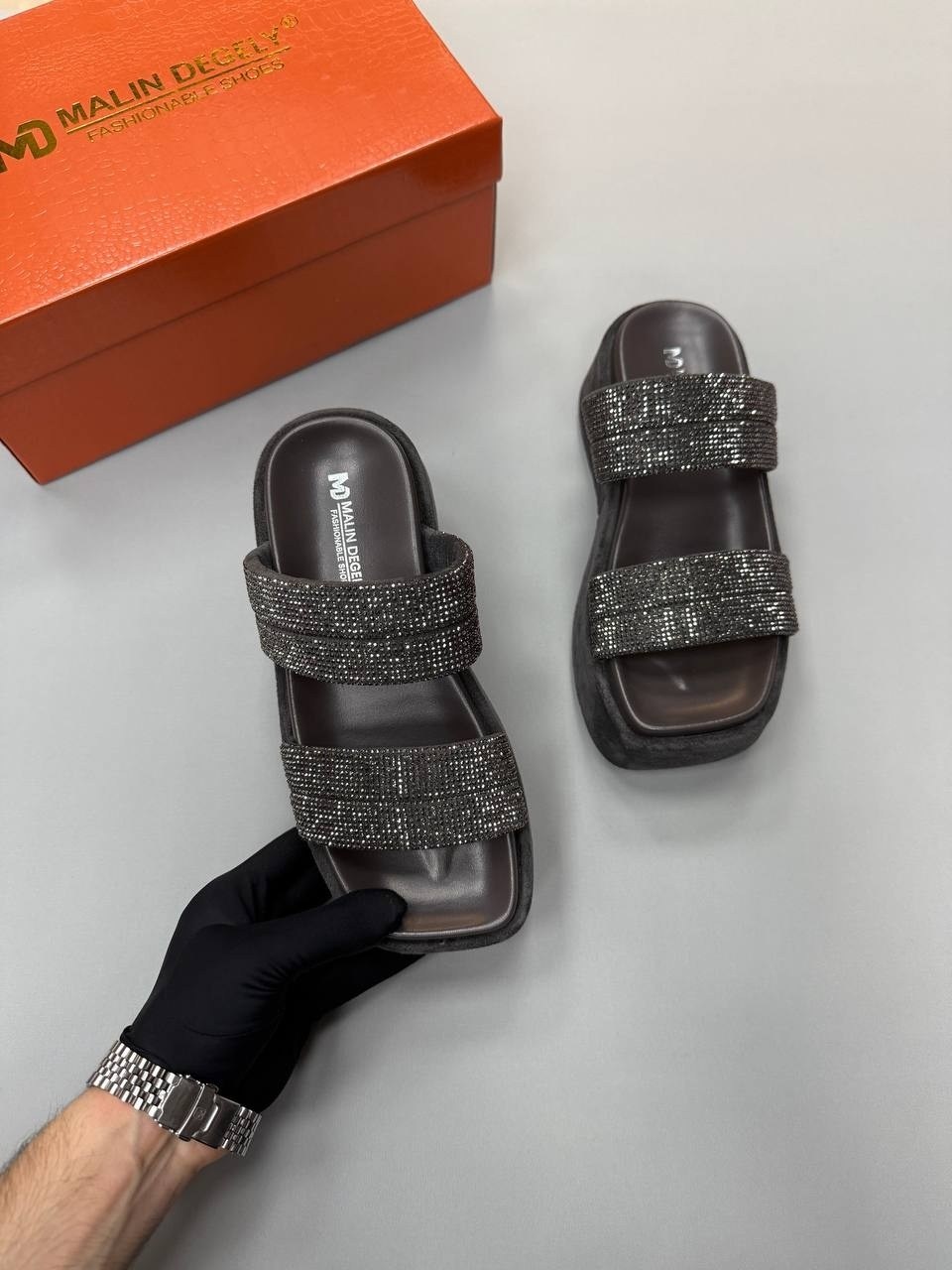 ,женские шлепанцы,сандалии,модные сандалии,женские сандалии