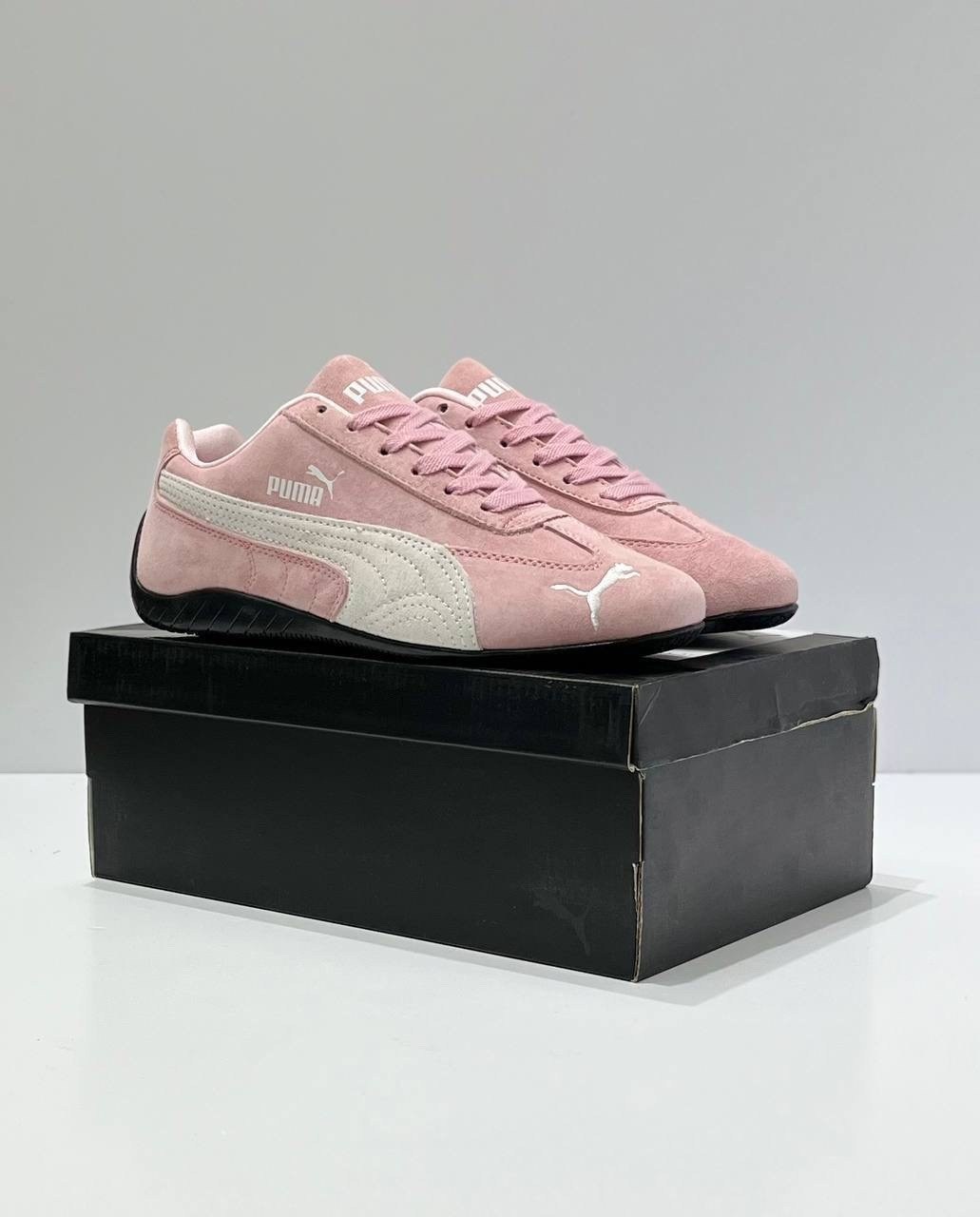 женские кроссовки puma,кроссовки puma speedcat,кроссовки puma,puma розовые замшевые кроссовки speedcat для женщин,кроссовки speedcat og светло-розового цвета puma