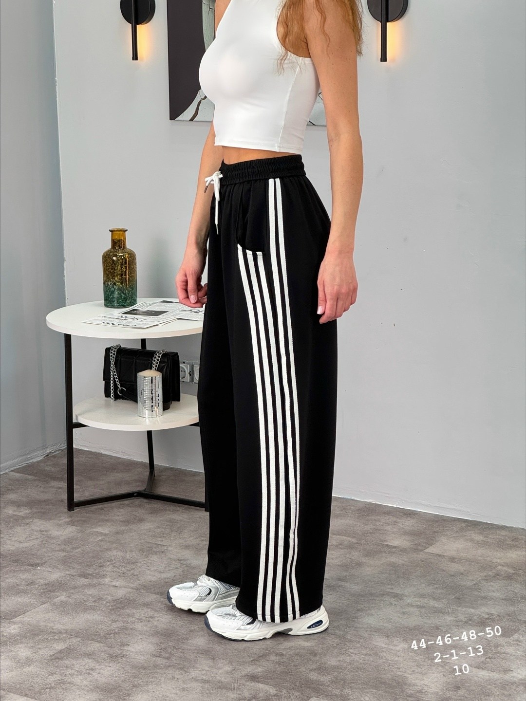 спортивные штаны,спортивные женские штаны,брюки спортивные,спортивные женские штаны с лампасами,спортивные штаны adidas