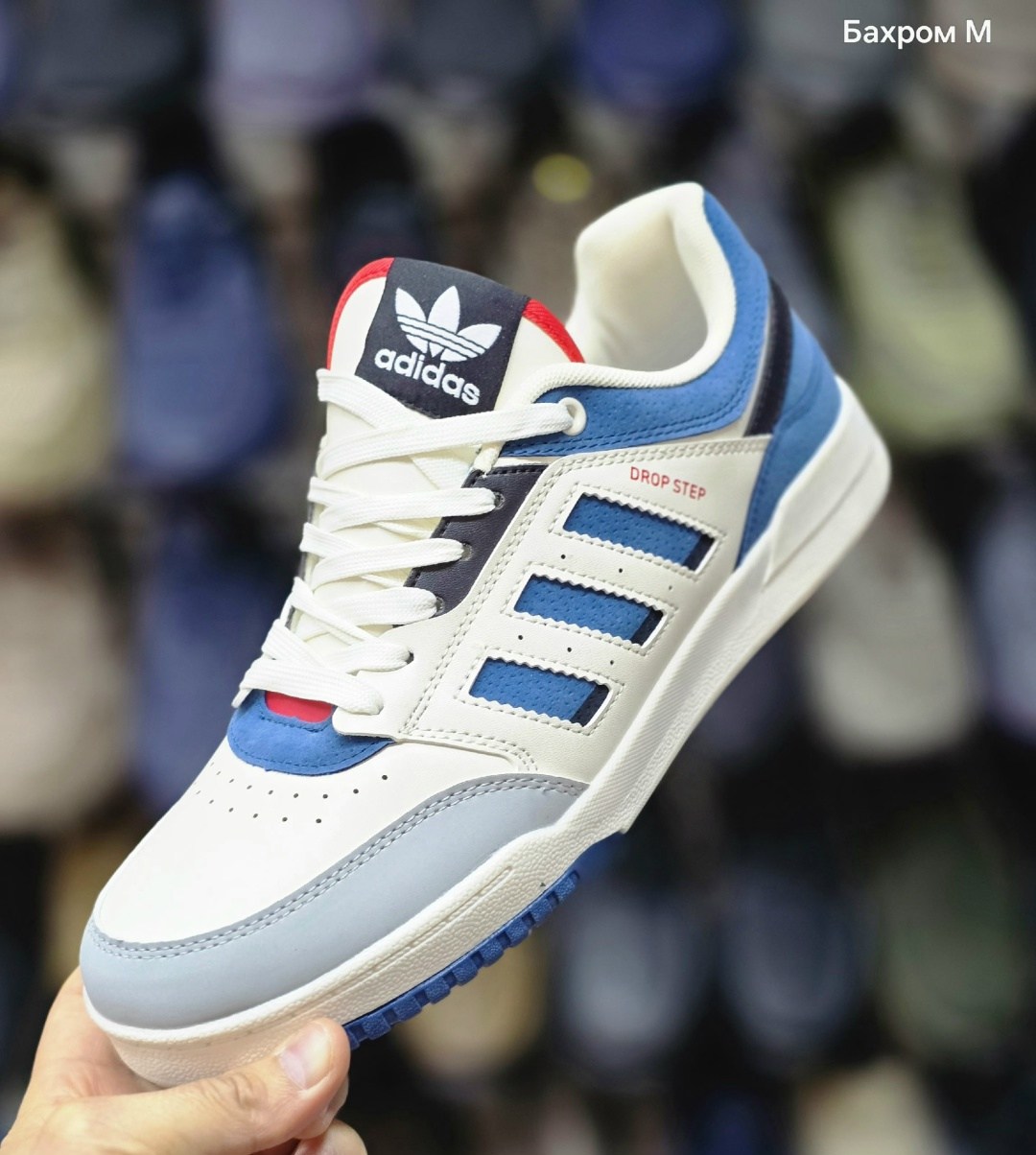 кроссовки adidas,кроссовки адидас,адидас олимпик кроссовки,адидас ортолайт,иранские кроссовки адидас