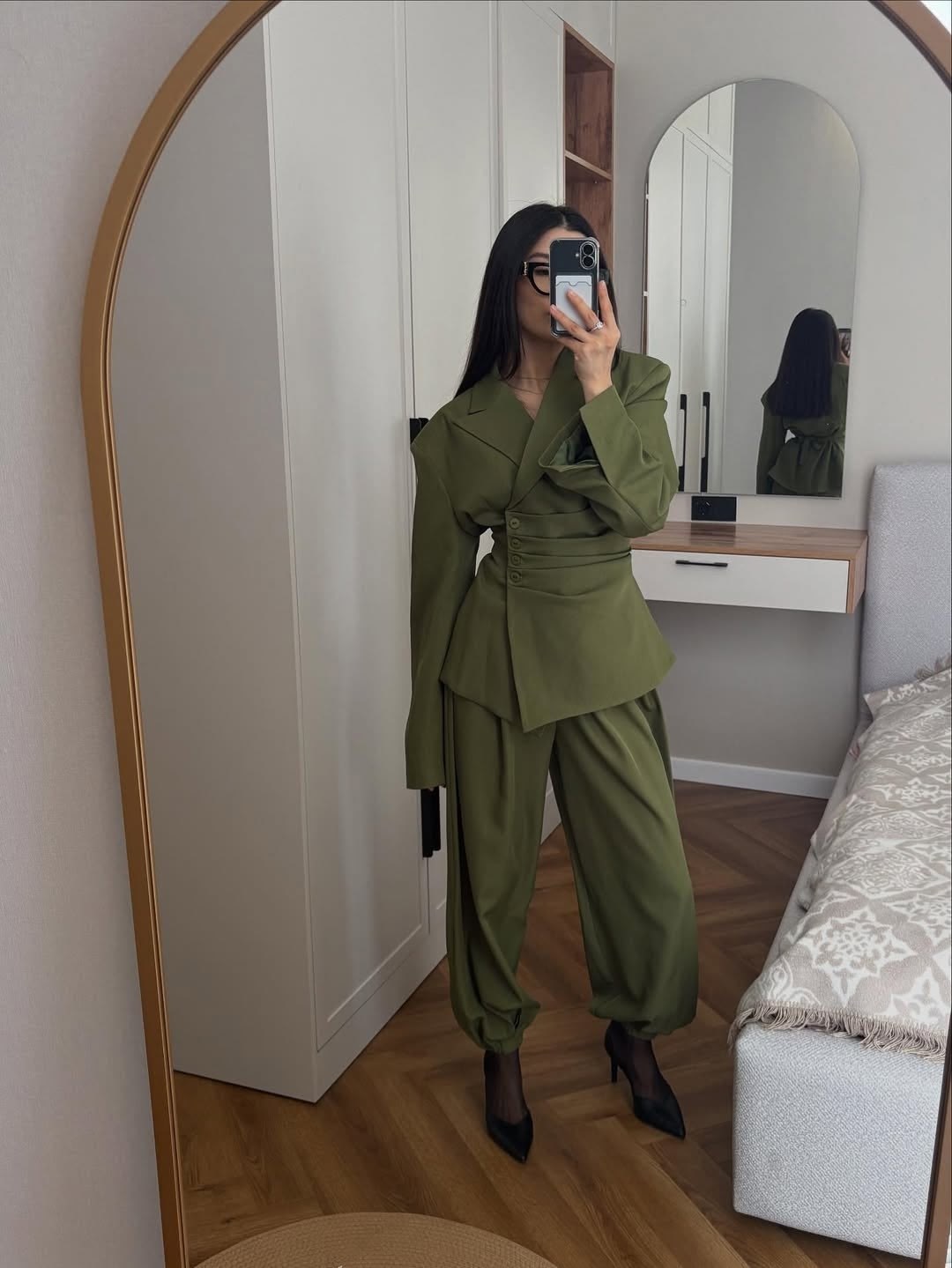 брючный костюм,серый брючный костюм,женский брючный костюм,серый брючный костюм женский