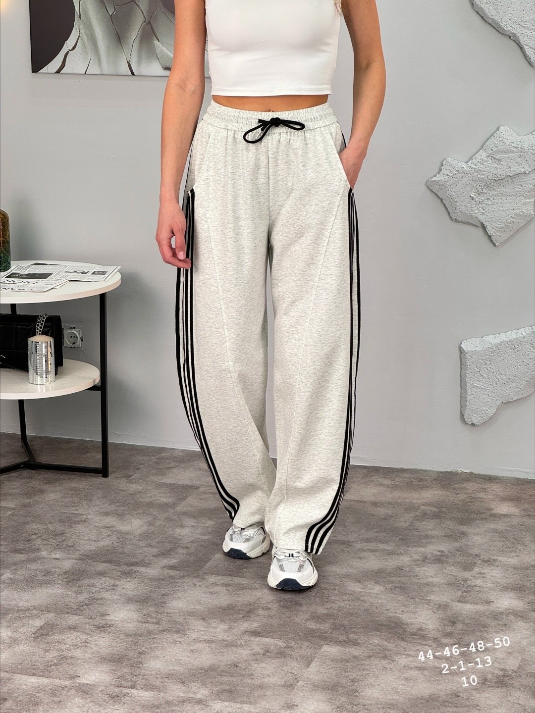 брюки карго с лампасами широкие y2k styfash,спортивные женские штаны,женские спортивные брюки,спортивные штаны широкие женские,брюки спортивные широкие палаццо