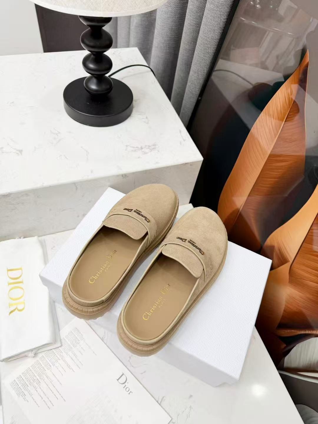 ,шлепанцы женские кристиан диор,лоферы dior,женские лоферы,женская