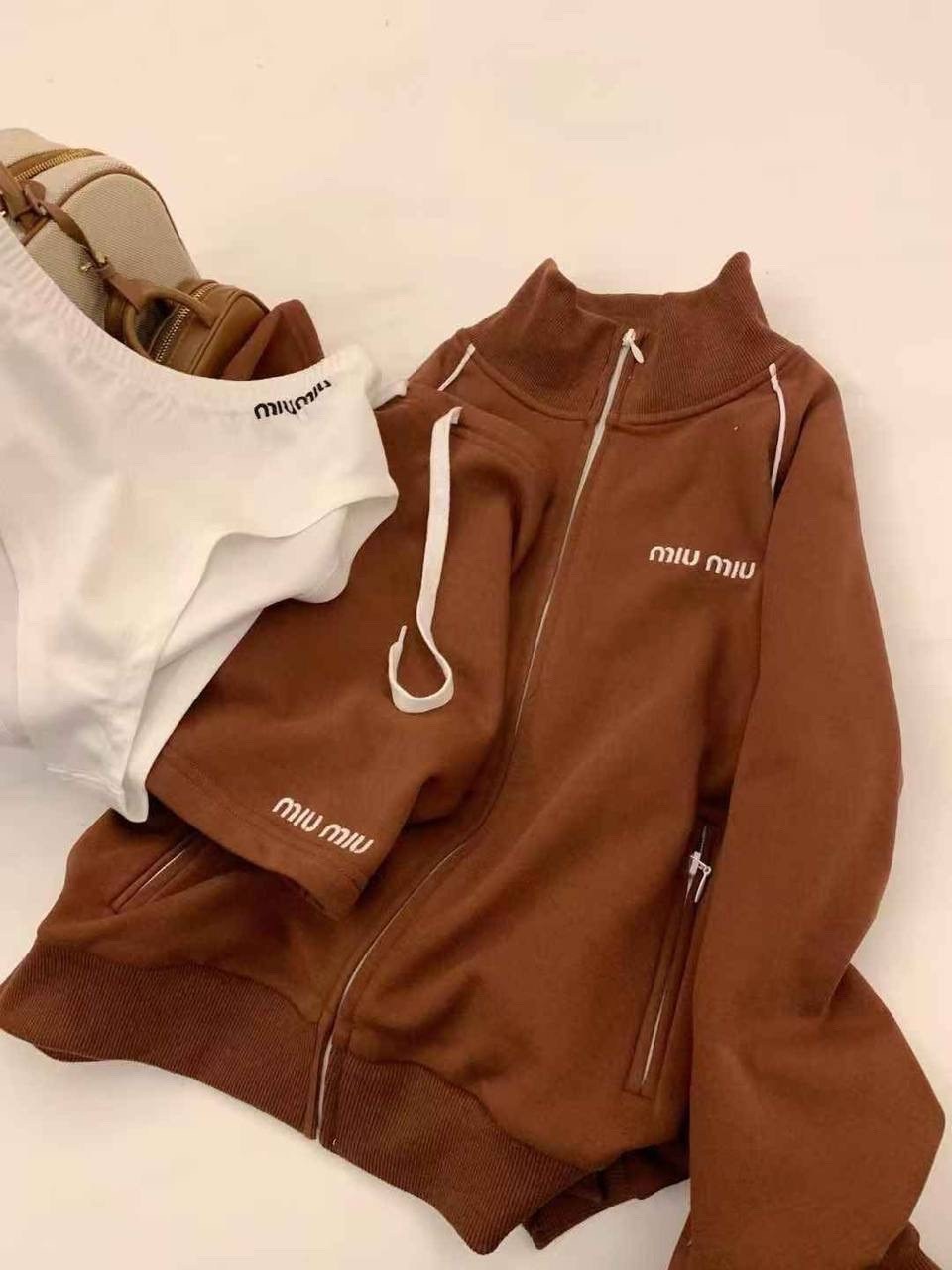 женский костюм,костюм с юбкой,спортивные костюмы женские,спортивный костюм,костюм коричневый