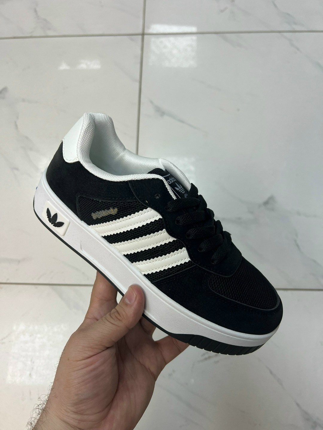 кроссовки adidas,кроссовки женские adidas,adidas кроссовки мужские,,женские кроссовки