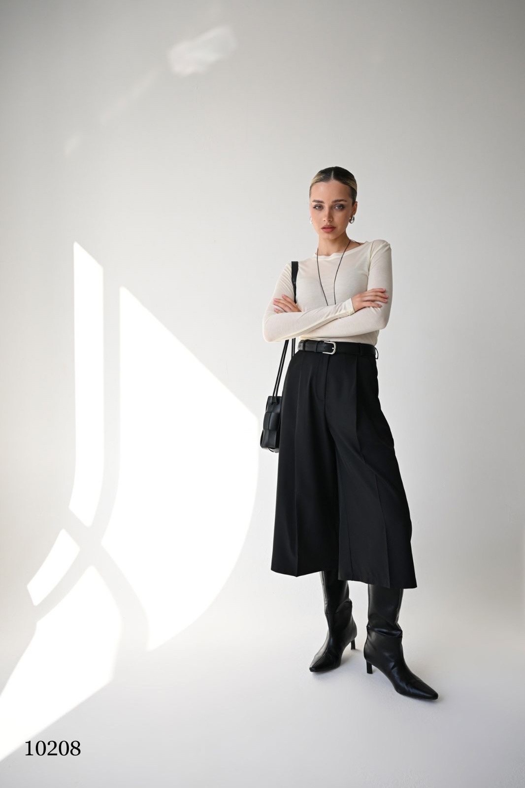 кюлоты женские,брюки кюлоты,брюки кюлоты из экокожи,кюлоты черные,кюлоты брюки женские