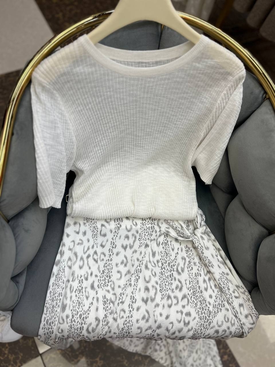 плиссированная юбка,юбка плиссе,платье с плиссированной юбкой,платье плиссированное,модные наряды