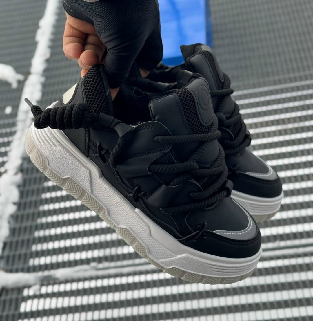 кроссовки,кроссовки женскиe,массивные кроссовки,официальные кроссовки,оригинальные кроссовки