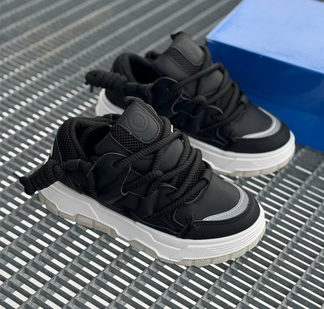 кроссовки,кроссовки женскиe,массивные кроссовки,официальные кроссовки,оригинальные кроссовки