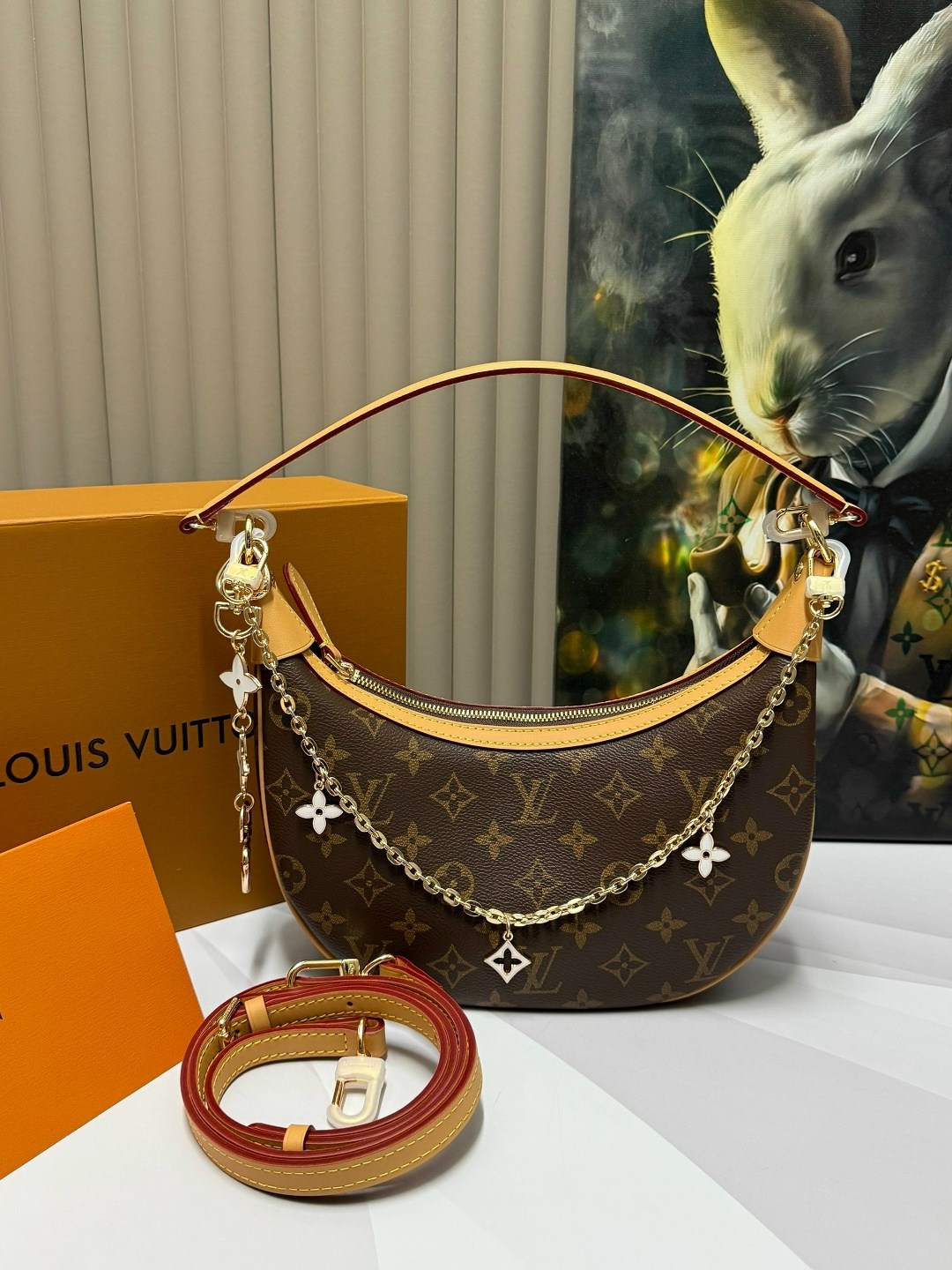 женская сумка louis vuitton,cумка louis vuitton,louis vuitton сумка на плечо,louis vuitton сумка полумесяц на плечо,louis vuitton bag