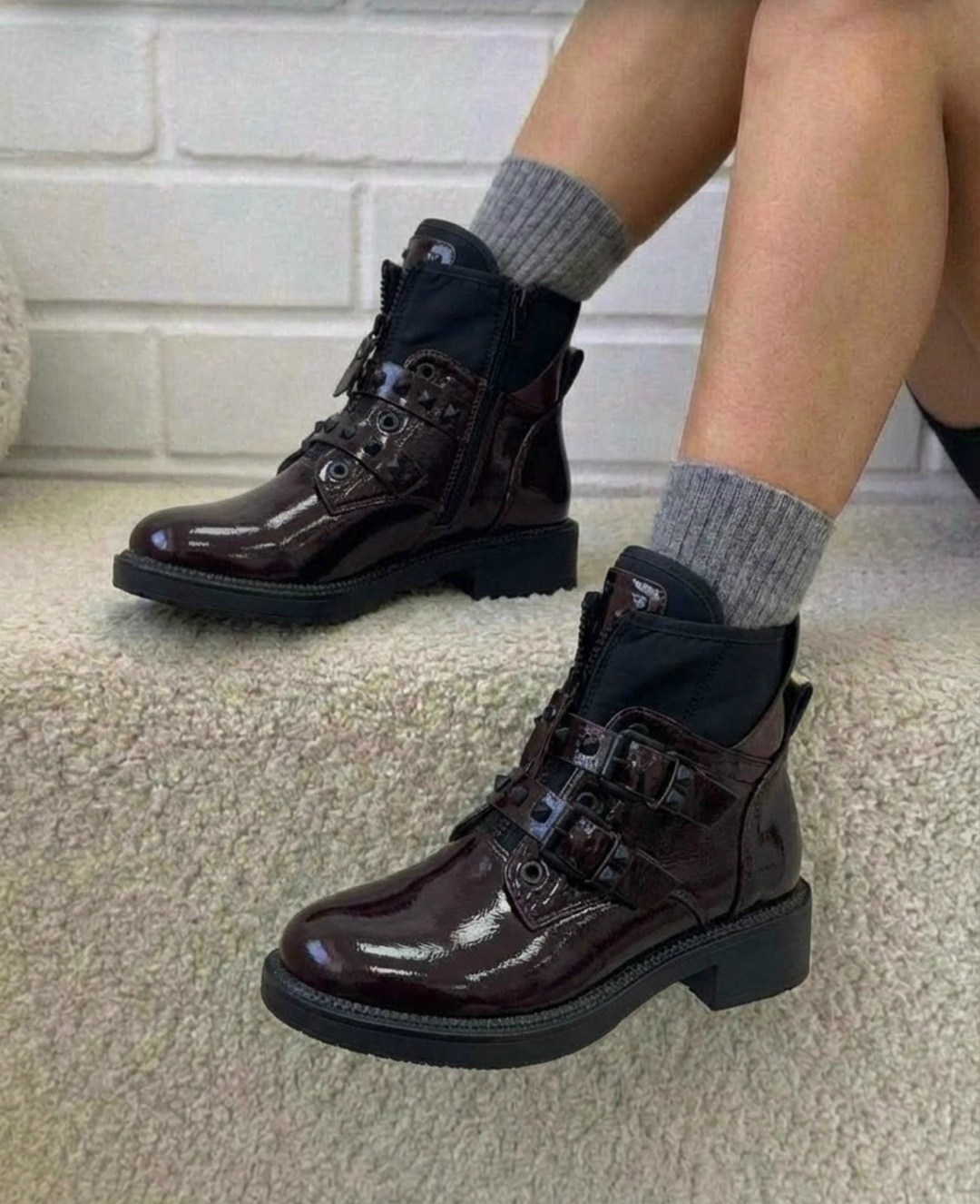 женские ботинки,, женская,модные ботинки,ботинка