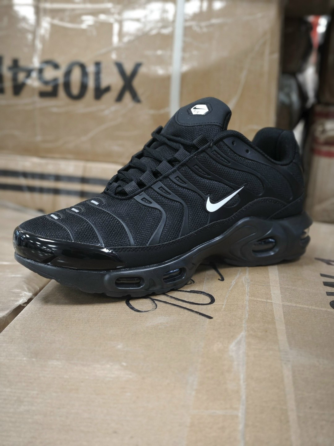 кроссовки nike air max plus tn,nike air max tn plus black,кроссовки мужские nike air max tn plus,nike air max plus tn,кроссовки nike air max plus