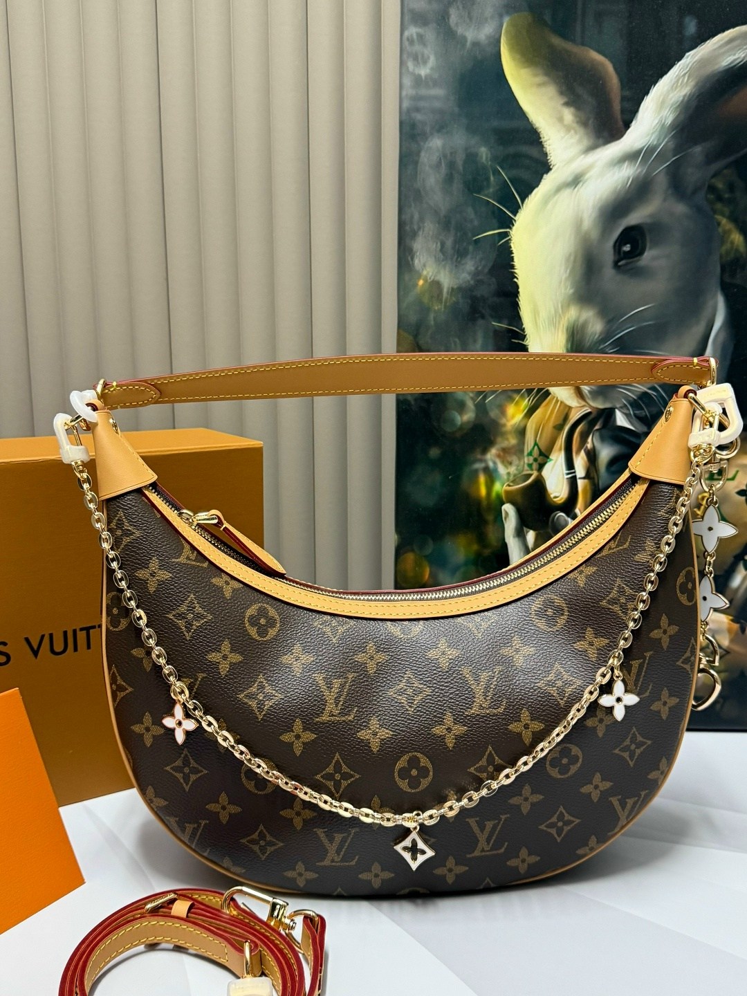 женская сумка louis vuitton,cумка louis vuitton,louis vuitton сумка на плечо,louis vuitton сумка полумесяц на плечо,louis vuitton bag