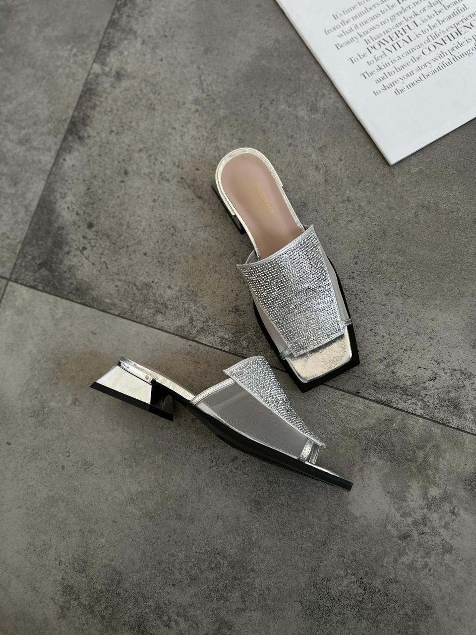 ,женские шлепанцы,модные босоножки,модные шлепанцы,босоножки жен