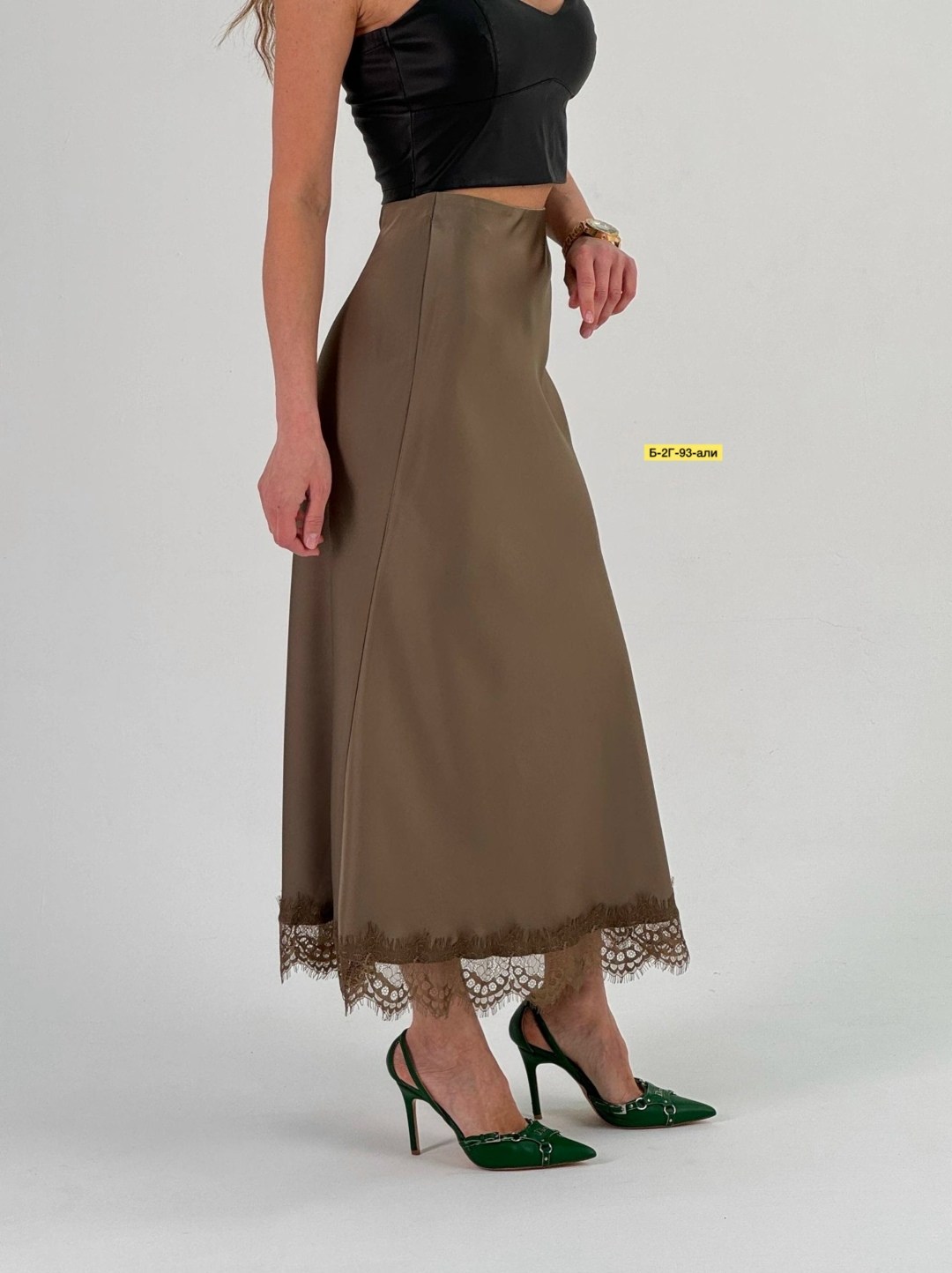 атласная юбка с кружевом,юбка с кружевом,юбка с кружевами,юбка внизу с кружевом,юбки женские