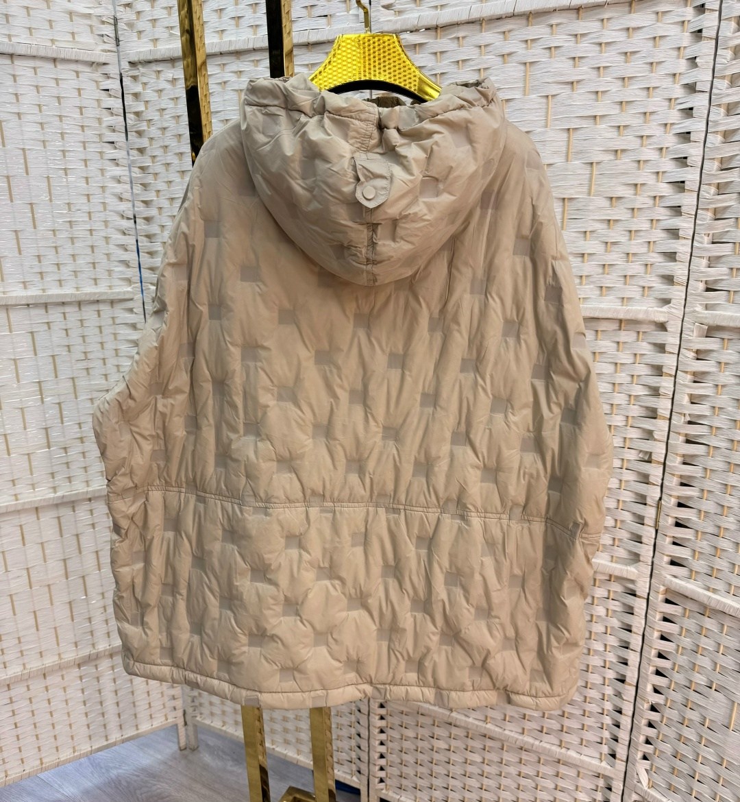 демисезонная куртка,куртка женская демисезонная,женская куртка,куртка женская бежевая,стильная куртка