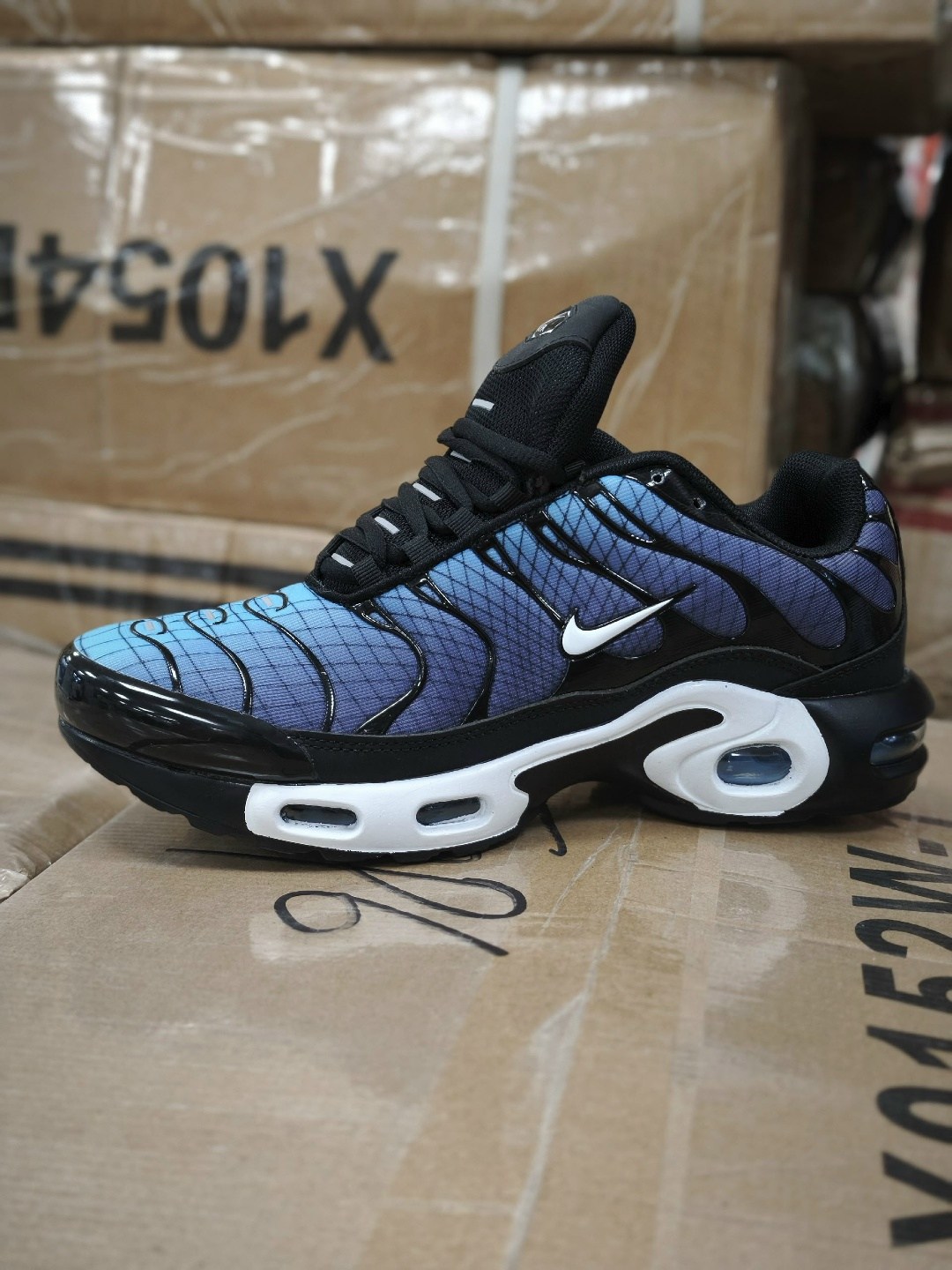 кроссовки nike air max plus tn,nike air max tn plus black,кроссовки мужские nike air max tn plus,nike air max plus tn,кроссовки nike air max plus