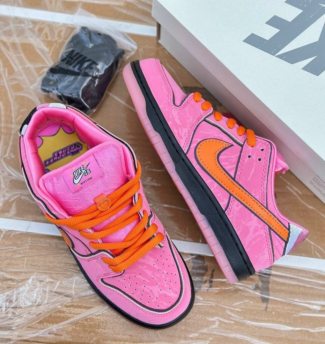 nike sb dunk low the powerpuff girls blossom,кроссовки,кроссовки nike sb dunk low,спортивная ,nike dunk low
