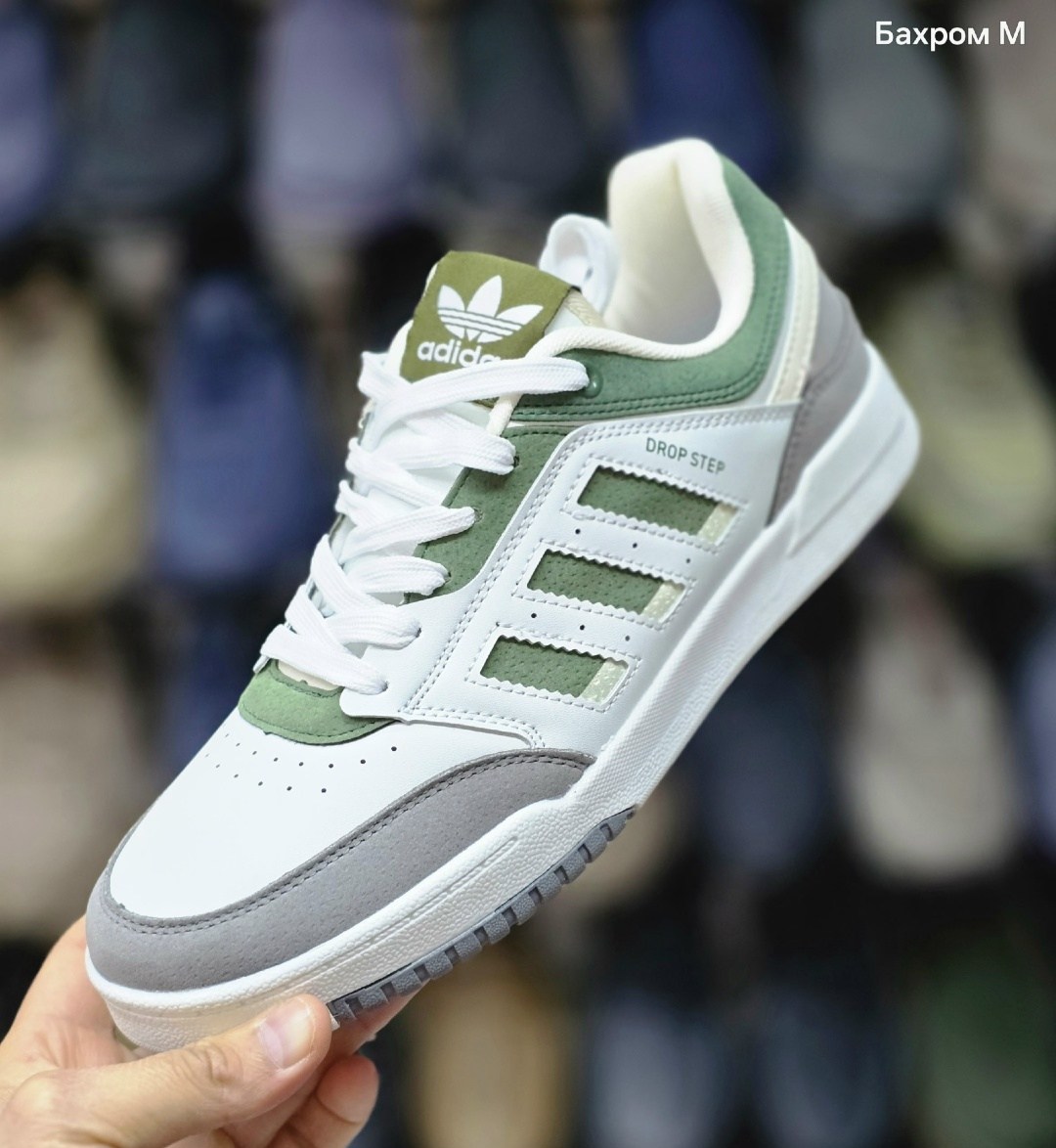 кроссовки adidas,кроссовки адидас,адидас олимпик кроссовки,адидас ортолайт,иранские кроссовки адидас