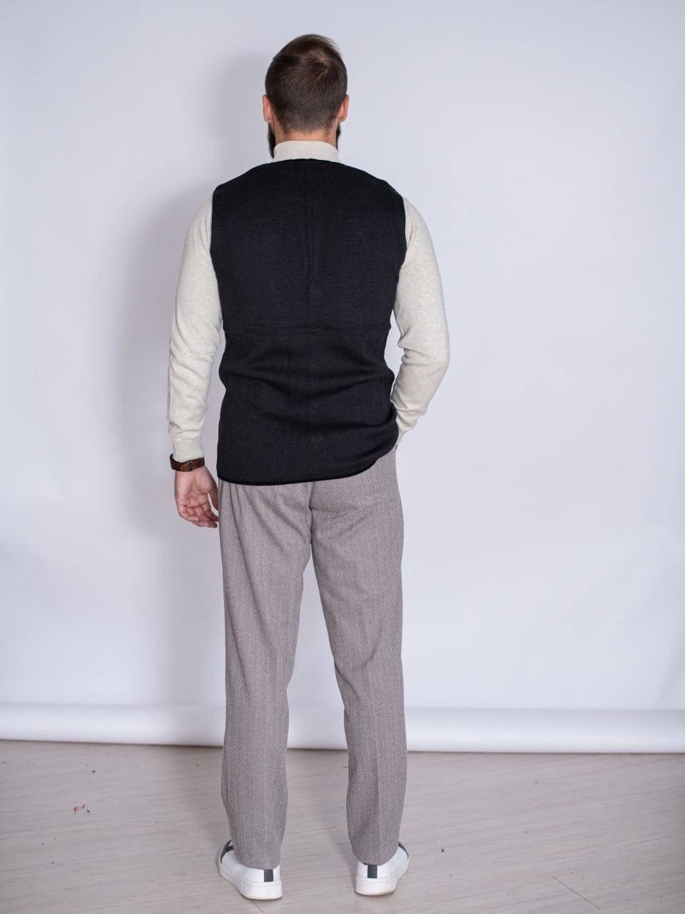 жилет мужской,жилет трикотажный мужской,мужской жилет классический,трикотажный жилет,жилетка мужская шерстяная