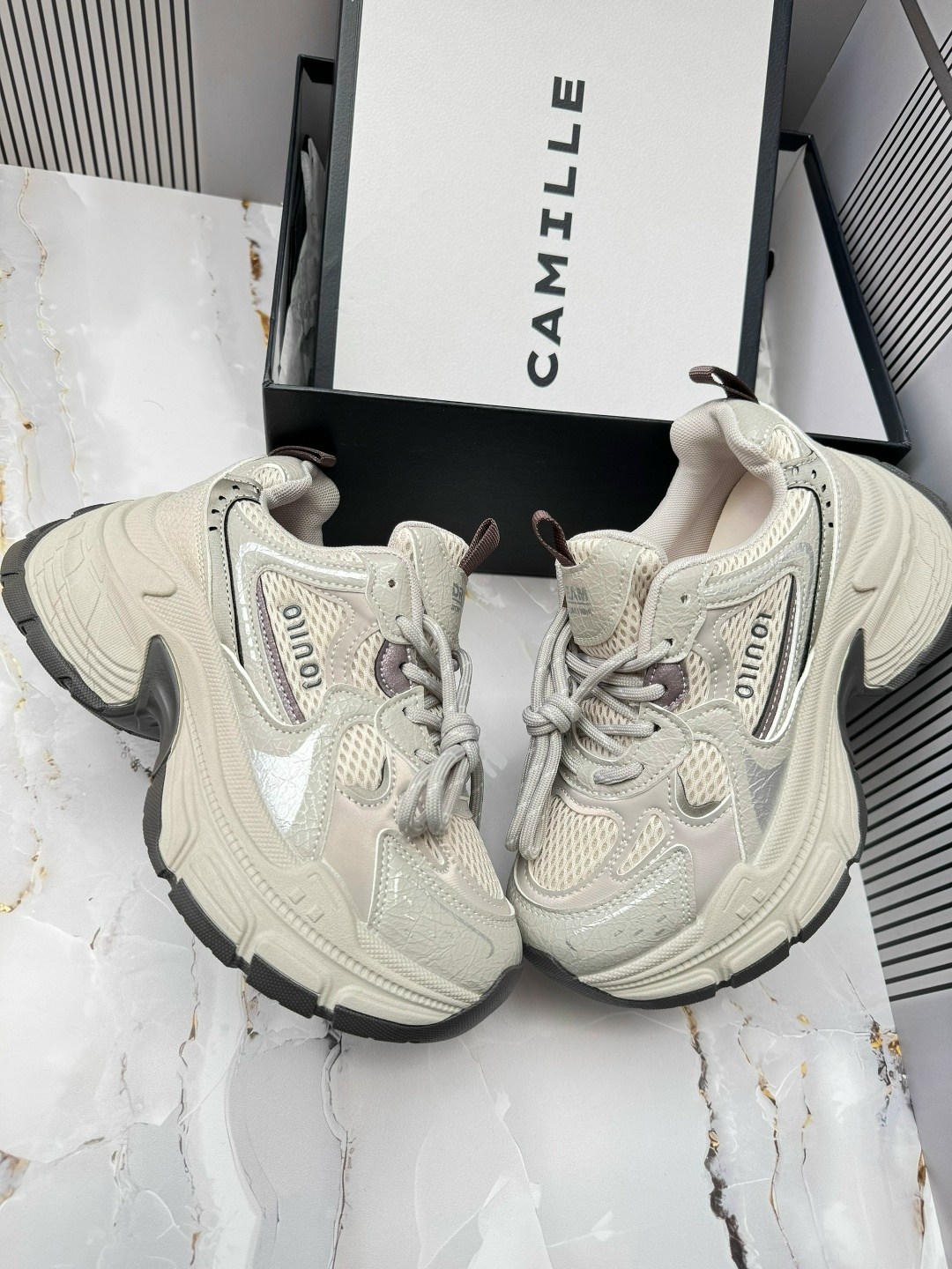 кроссовки женские balenciaga,кроссовки balenciaga,кроссовки баленсиага женские,женские кроссовки,