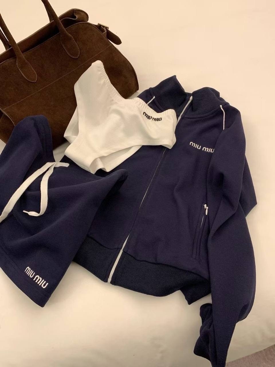 спортивные костюмы двойка,спортивные костюмы женские,женские костюмы,костюм спортивный,костюм женский стильный с